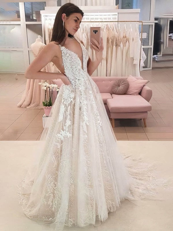 Exquisite V-Neck Sleeveless A-Line Tulle Lace Court Train Wedding Dresses with Appliques