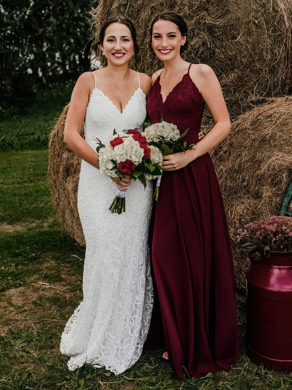 Elegant V-Neck Spaghetti Straps Lace Sheath Wedding Dresses with Sweep Train