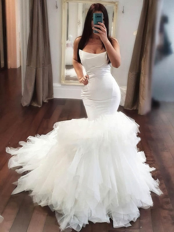 Chic Trumpet Strapless Tulle Wedding Dresses with Cascading Ruffles