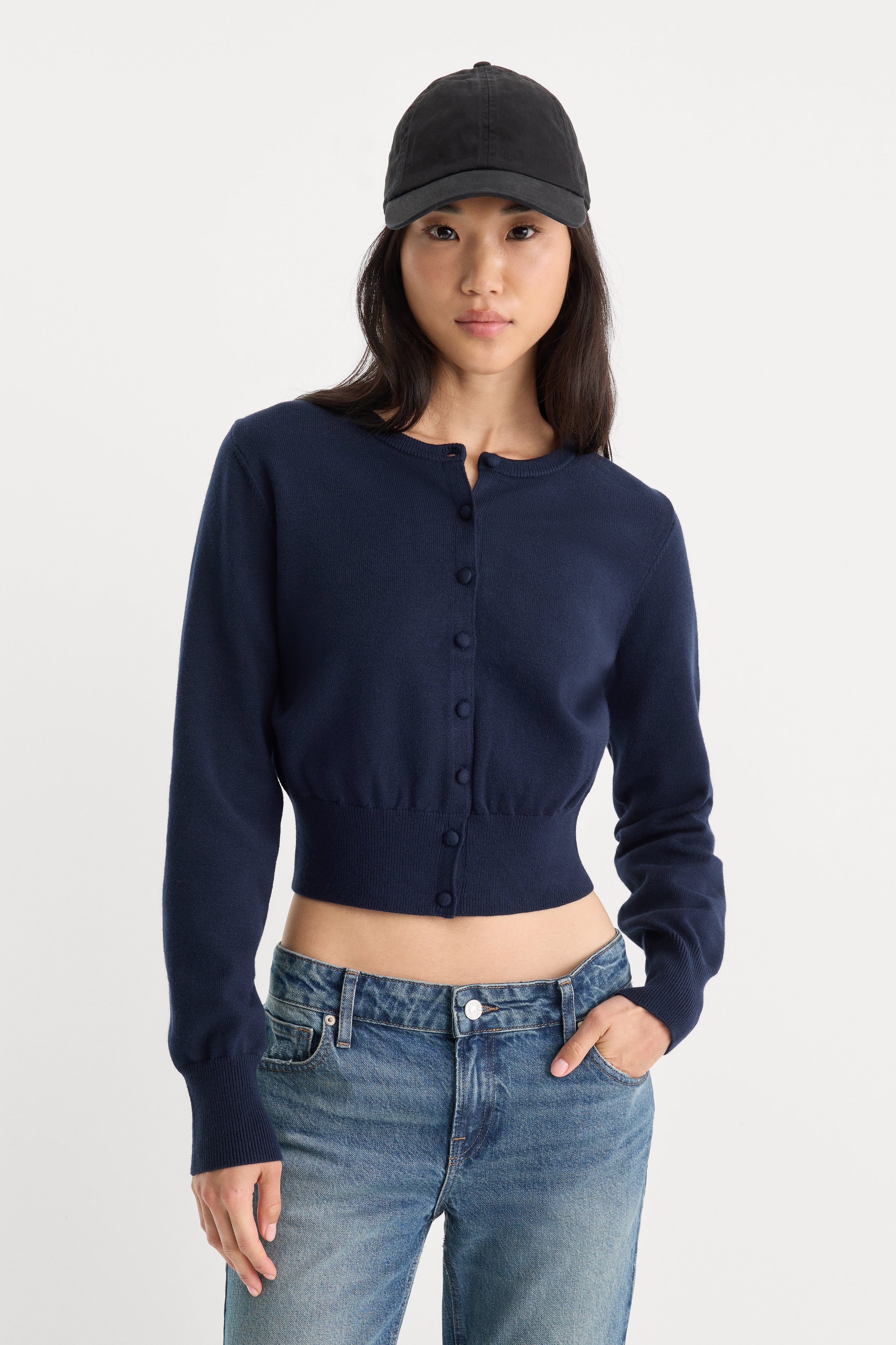 THE FINE KNIT CARDIGAN | NEW NAVY