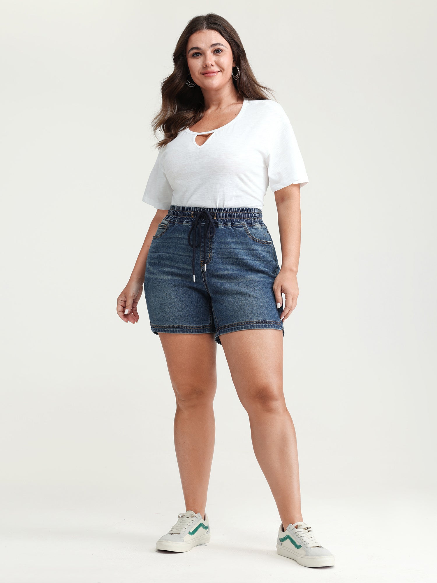 Stretchy Contrast Drawstring Skinny-Fit Denim Shorts
