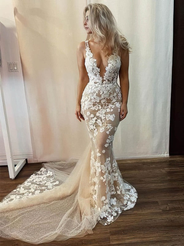 Luxurious Sleeveless Trumpet Deep V-Neck Tulle Court Train Wedding Dresses with Appliques