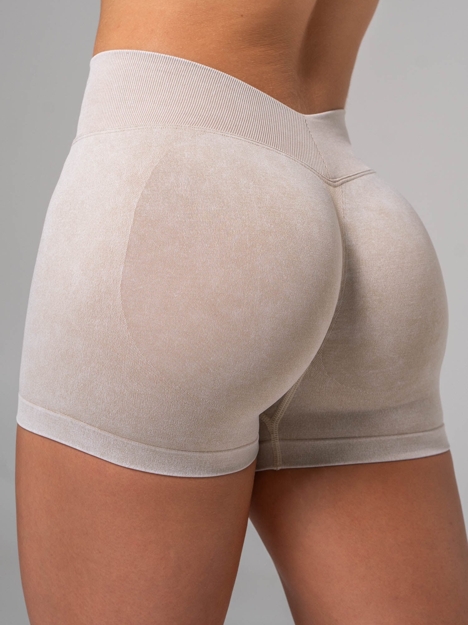 Stonewash Seamless V Back Shorts - Oatmeal