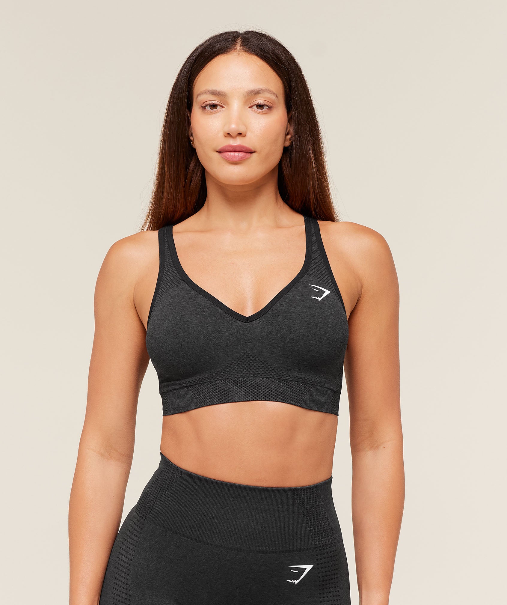 Gymshark Vital Seamless V Neck Sports Bra - Black Marl