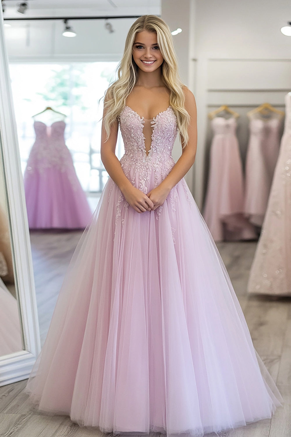 Long A-Line Prom Dress in Light Purple Tulle with Elegant Spaghetti Straps and Appliques