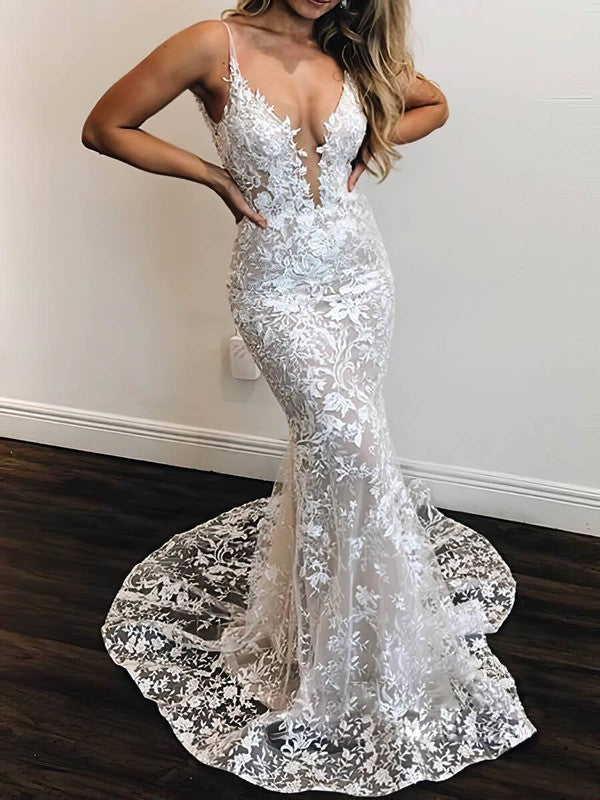 Stunning Deep V-Neck Lace Trumpet Sleeveless Wedding Dresses with Court Train