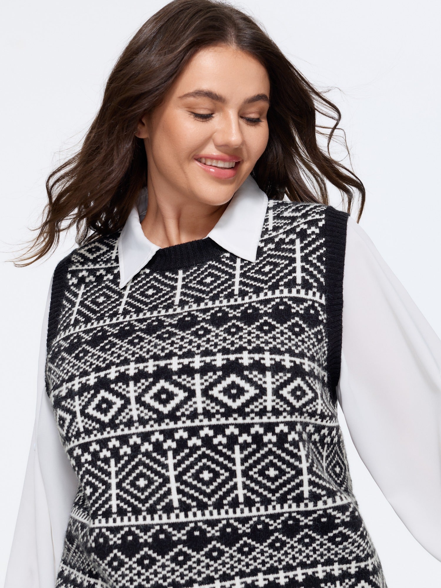 Crew Neck Geometric Jacquard Sweater Vest