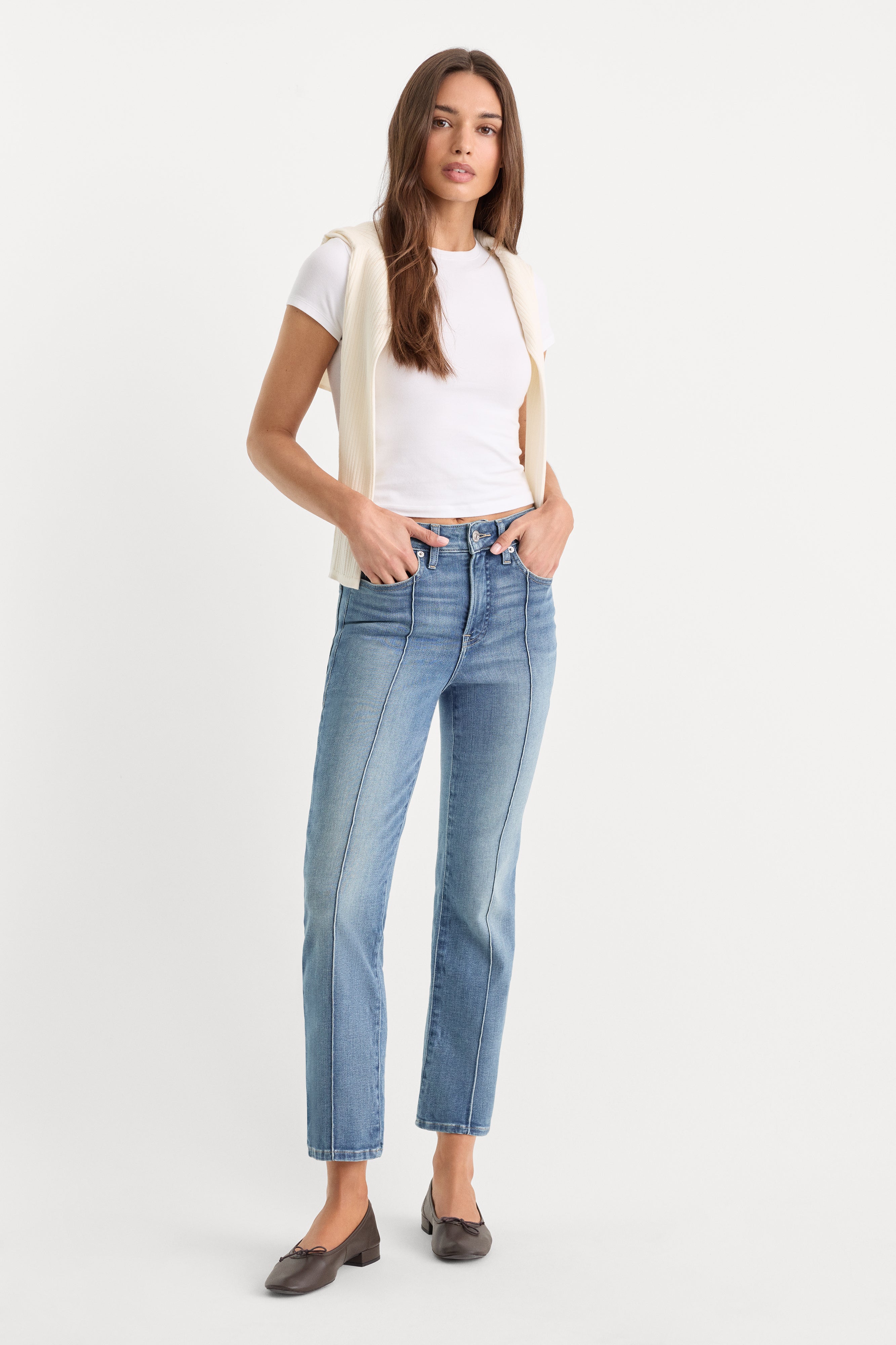SOFT TECH GOOD LEGS STRAIGHT JEANS | INDIGO1238