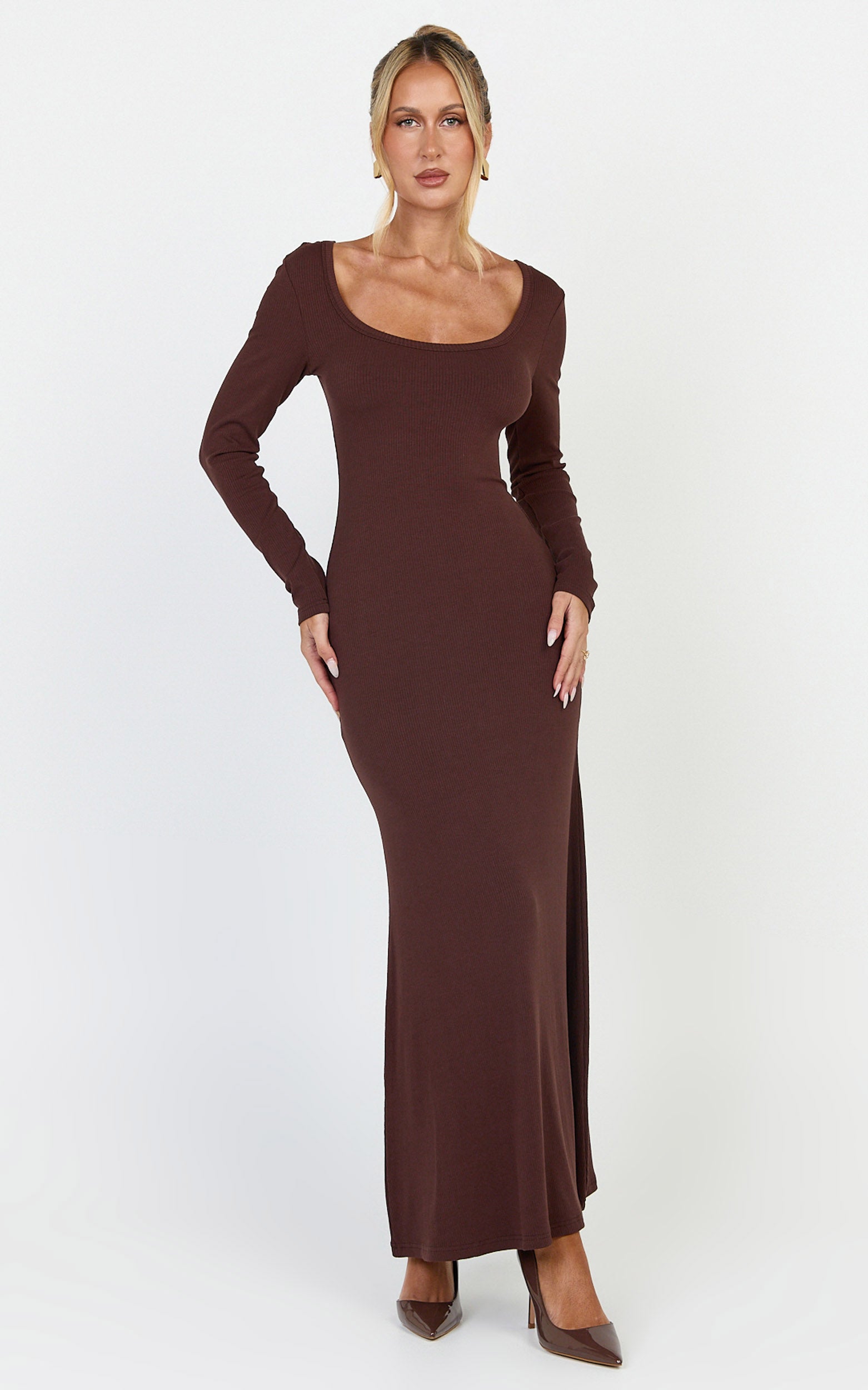 Gabriella Maxi Dress - Long Sleeve Scoop Neck Dress in Chocolate