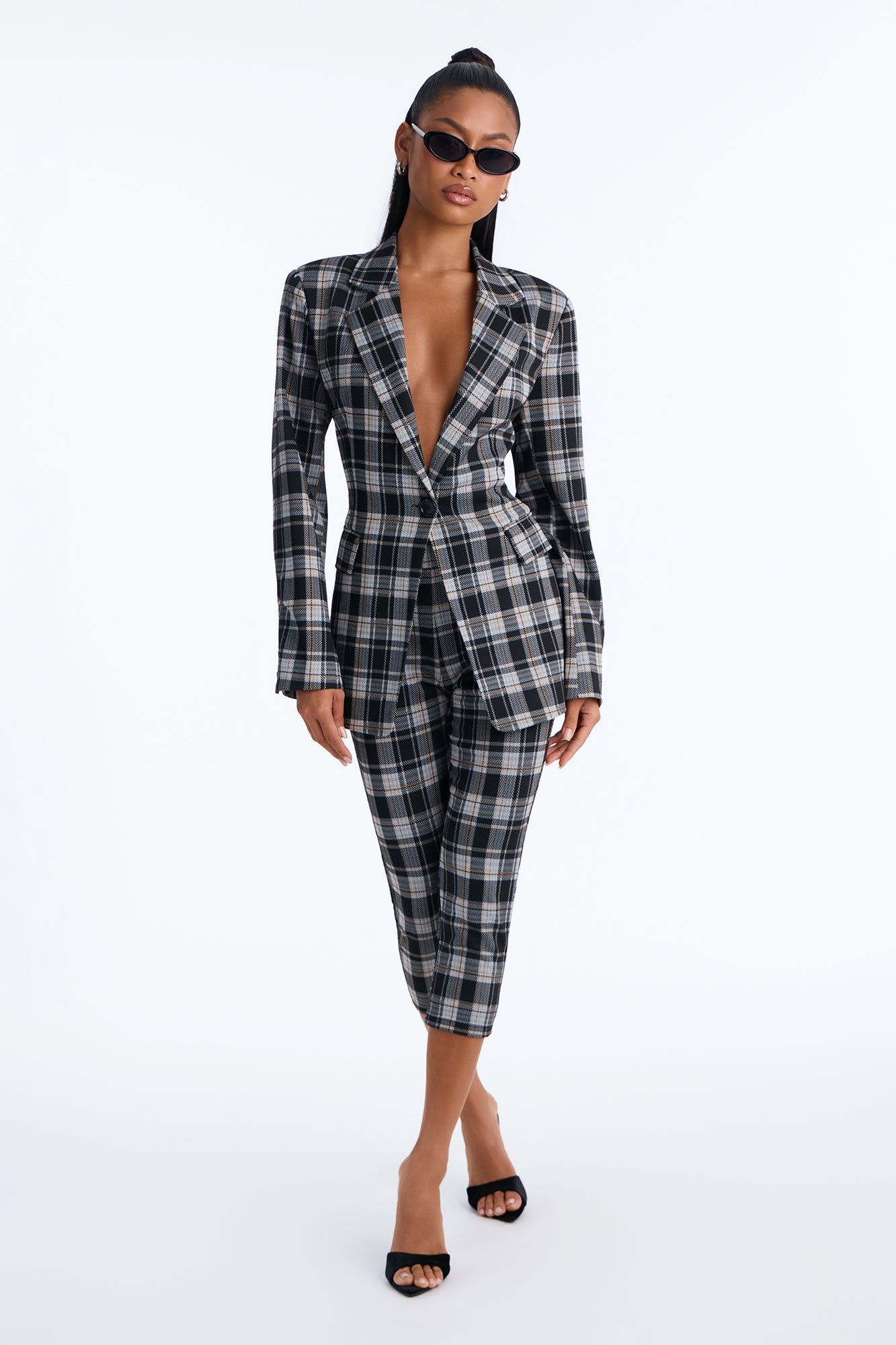Boardroom Baddie Plaid Capri Set - Black/combo