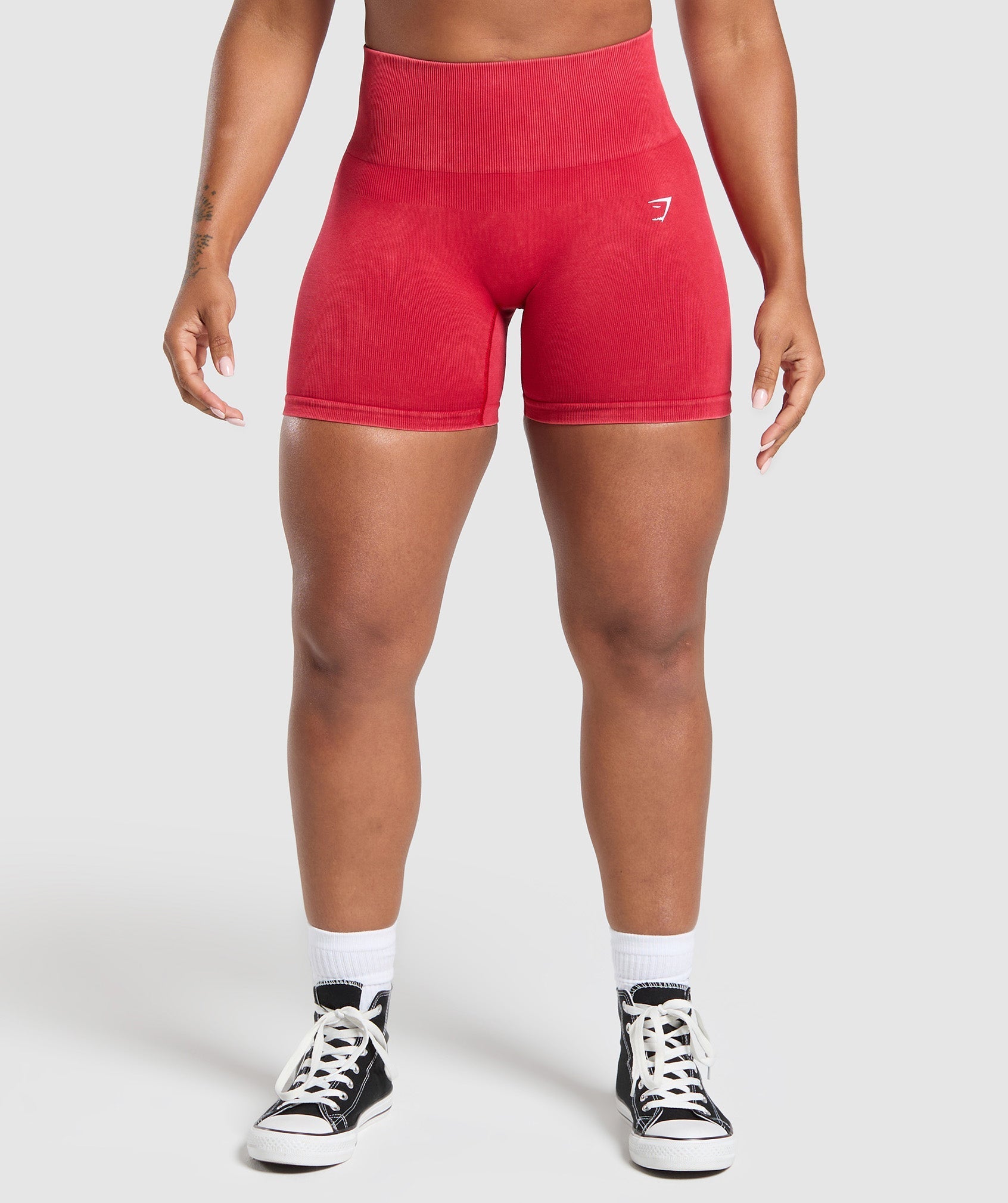 Gymshark Gains Seamless Washed Short - Carmine Red/Wash
