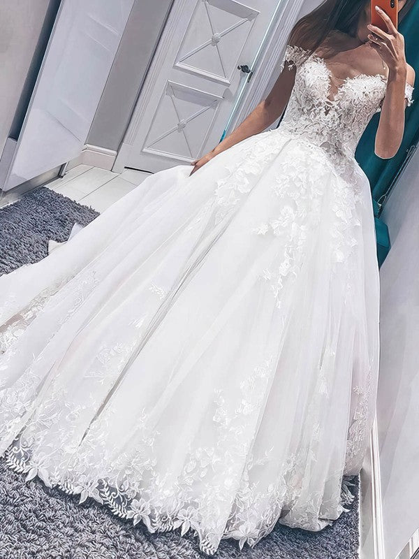 Elegant Ball Gown Off-The-Shoulder Tulle Court Train Wedding Dresses