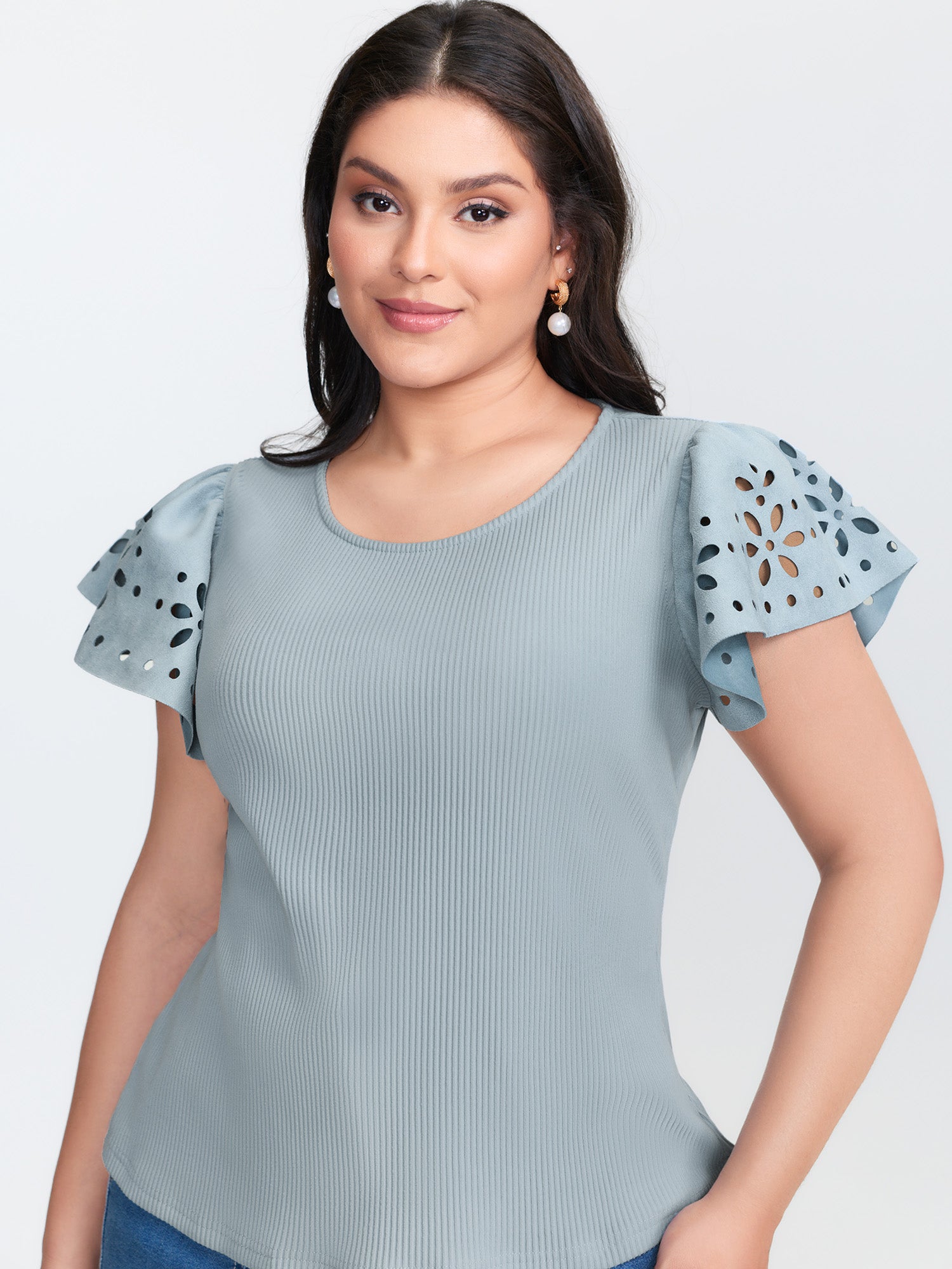 Flutter Sleeve Round Neck Knit Top
