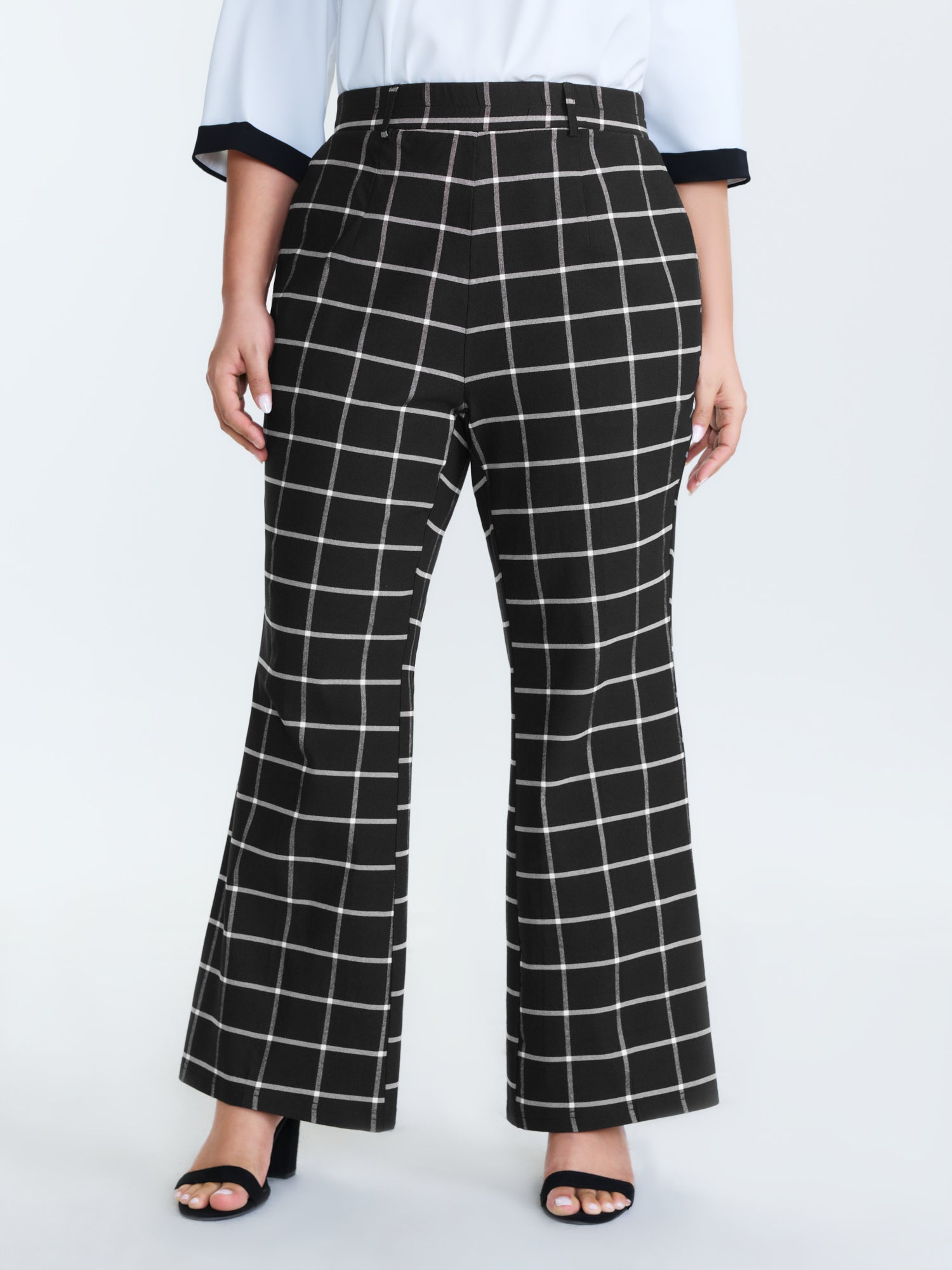 Stretchy Grid Pattern Flared Pants