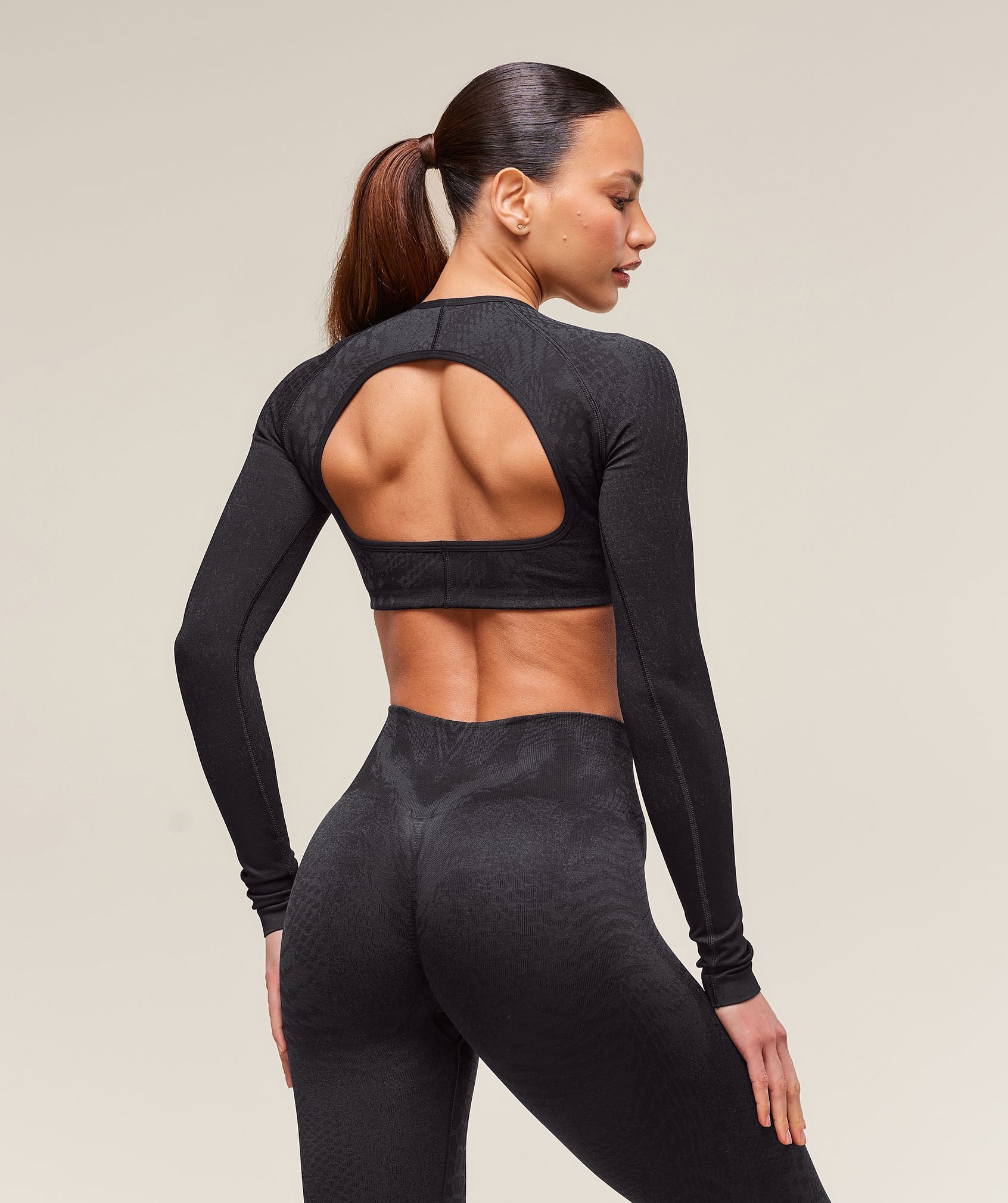 Gymshark Adapt Animal X Whitney Seamless Long Sleeve Top - Black/Asphalt Grey