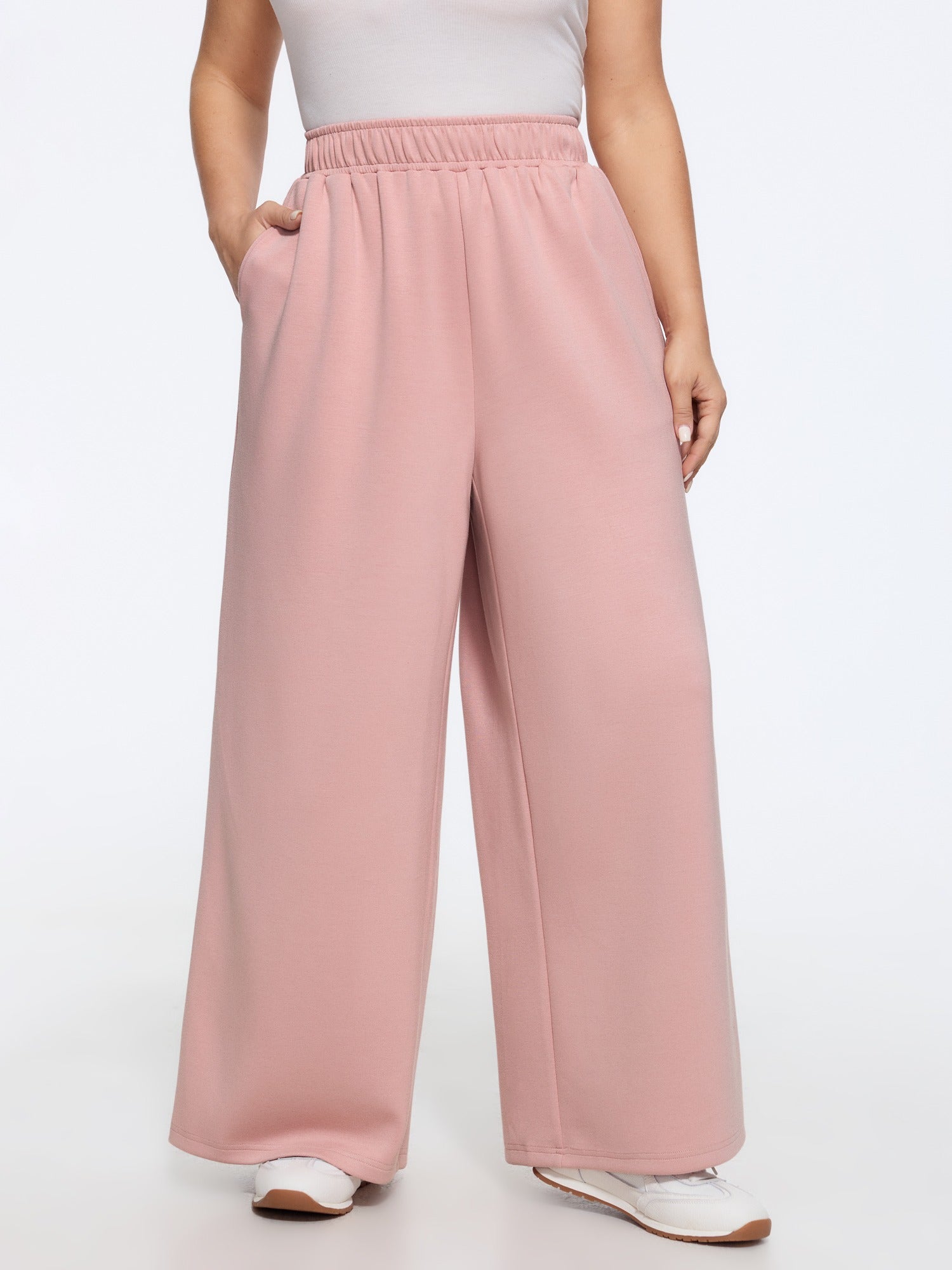 Supersoft Stretch Solid Wide Leg Pants