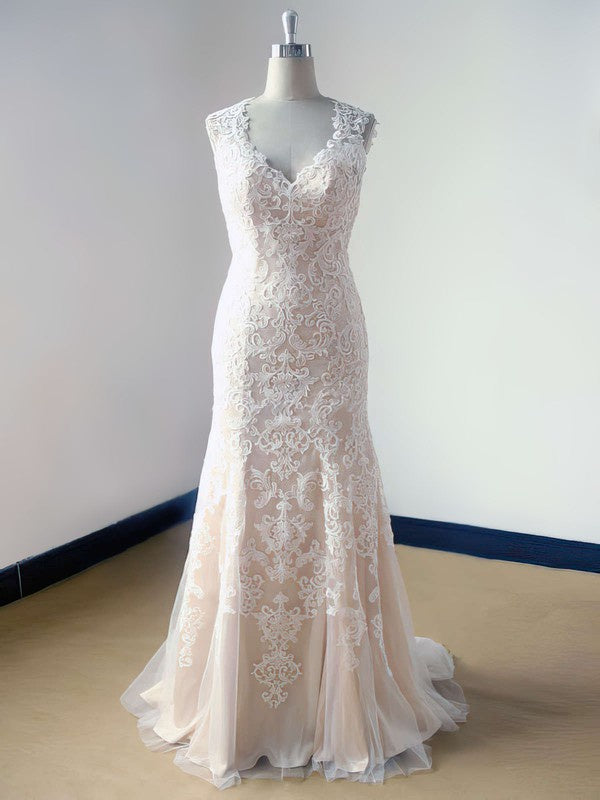 Elegant Lace Mermaid V-Neck Sweep Train Tulle Wedding Dresses with Appliques