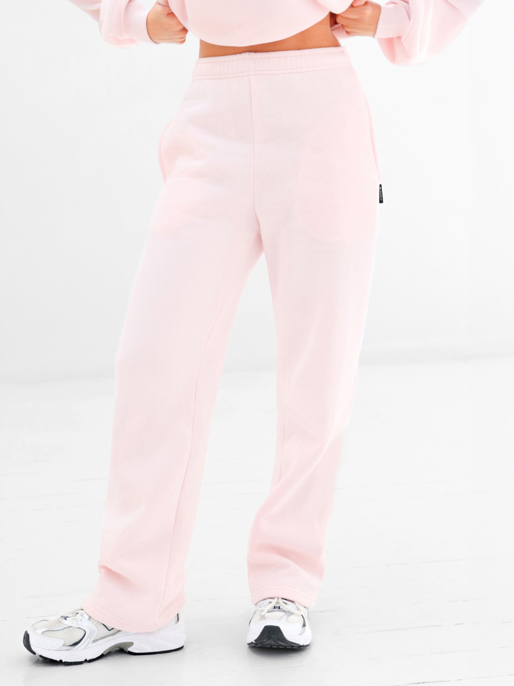 Isabel Wide Leg Sweatpants - Soft Pink
