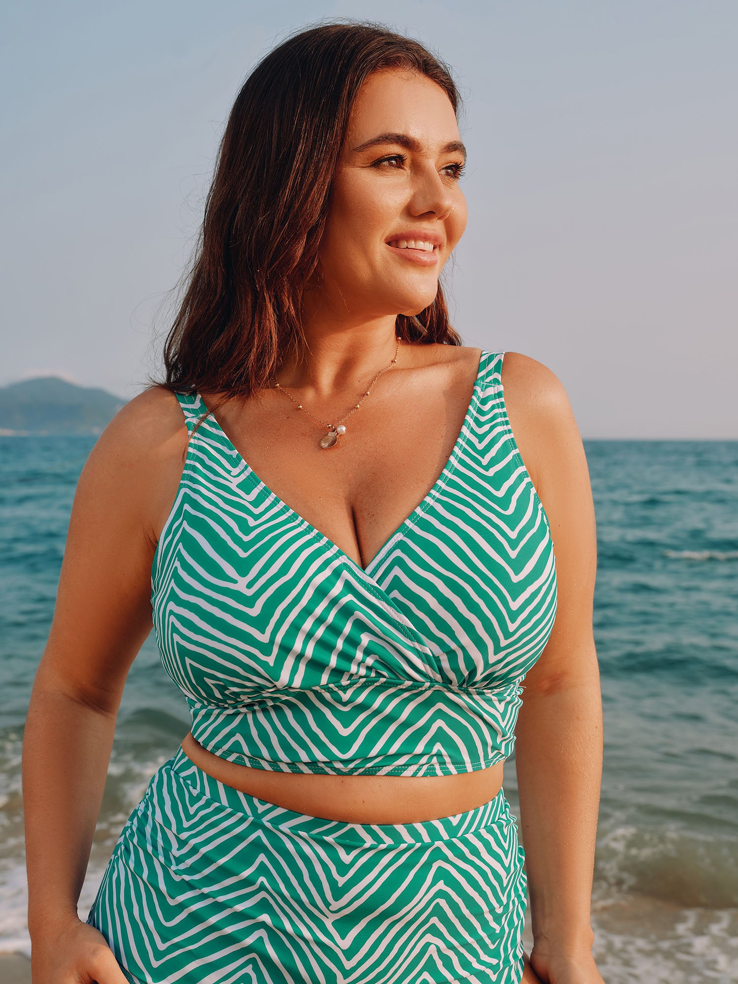 Geometric Print Color Contrast Bikini Top