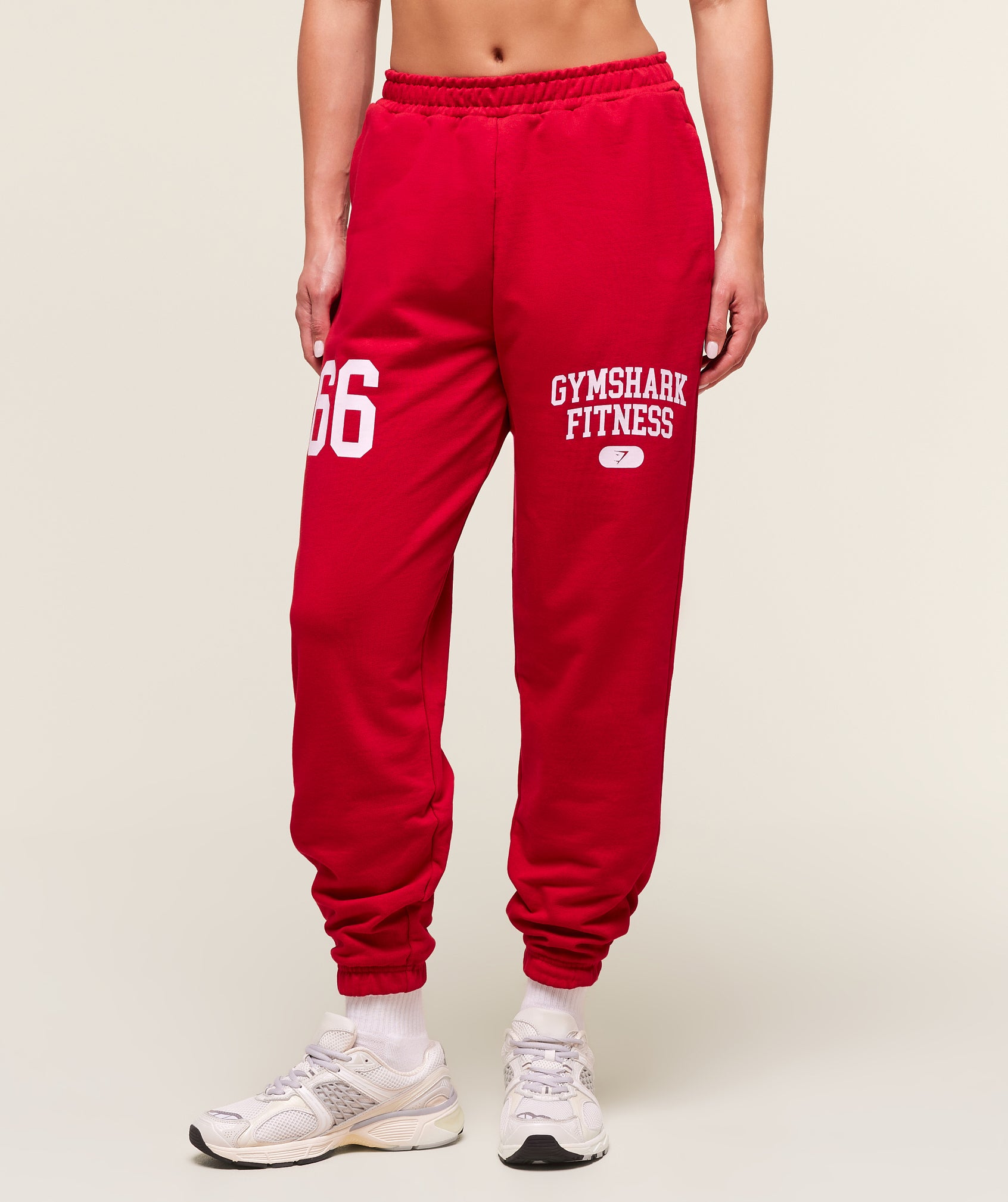 Gymshark Varsity Graphic Oversized Jogger - Conditioning Red