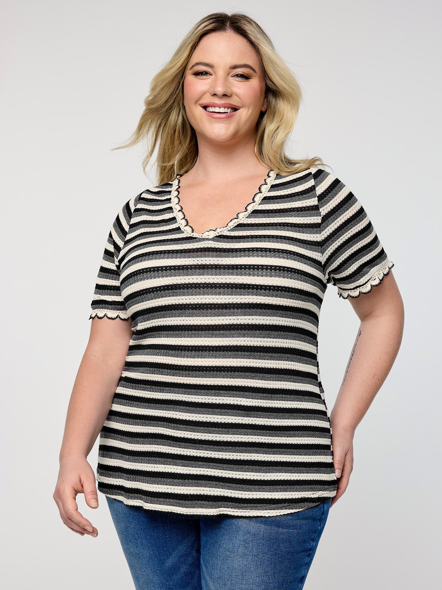 Textured Stripe Print Stretchy T-Shirt