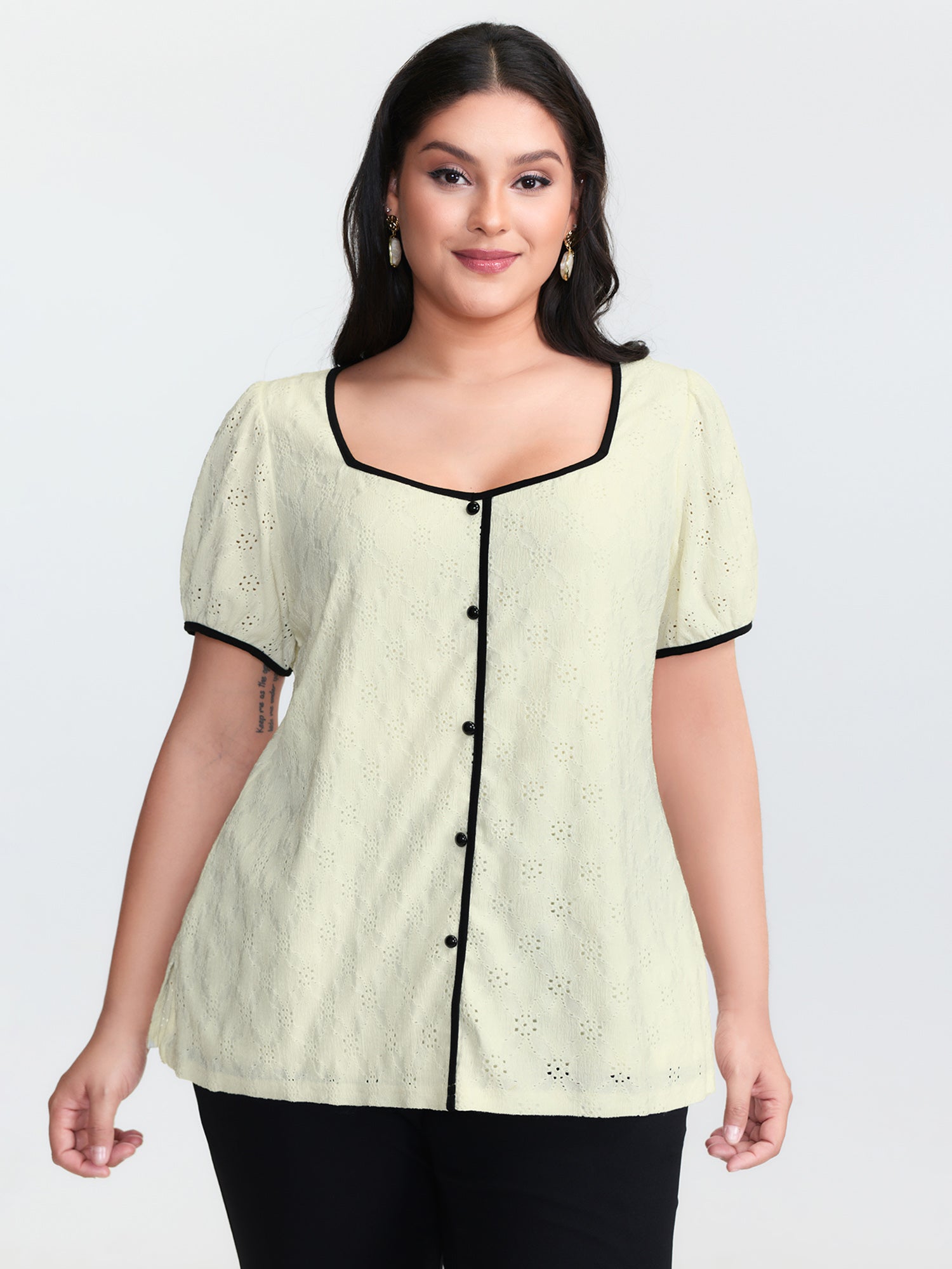 Color Contrast Edges Button Blouse