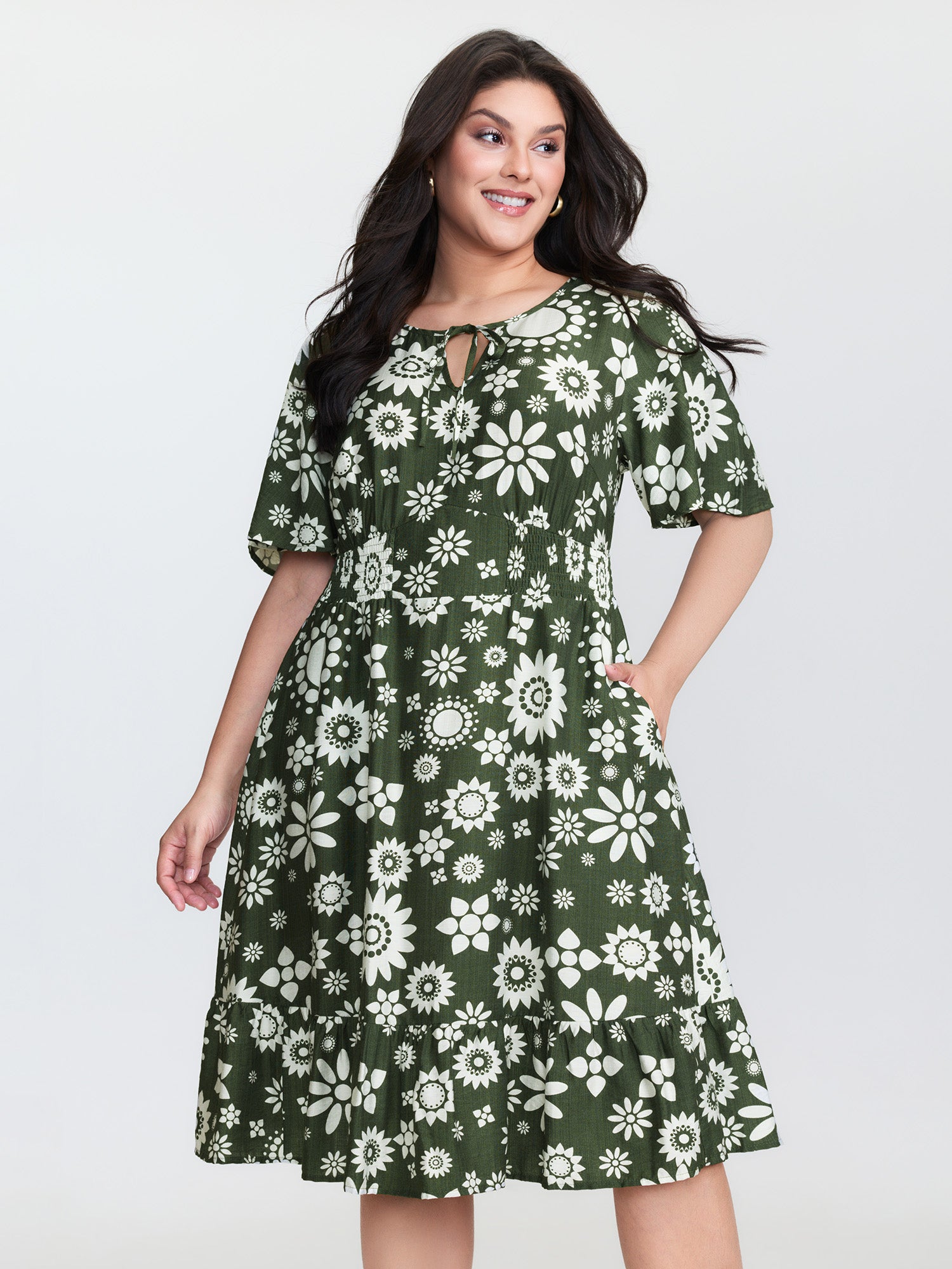 Monochrome Floral Print Shirred Midi Dress