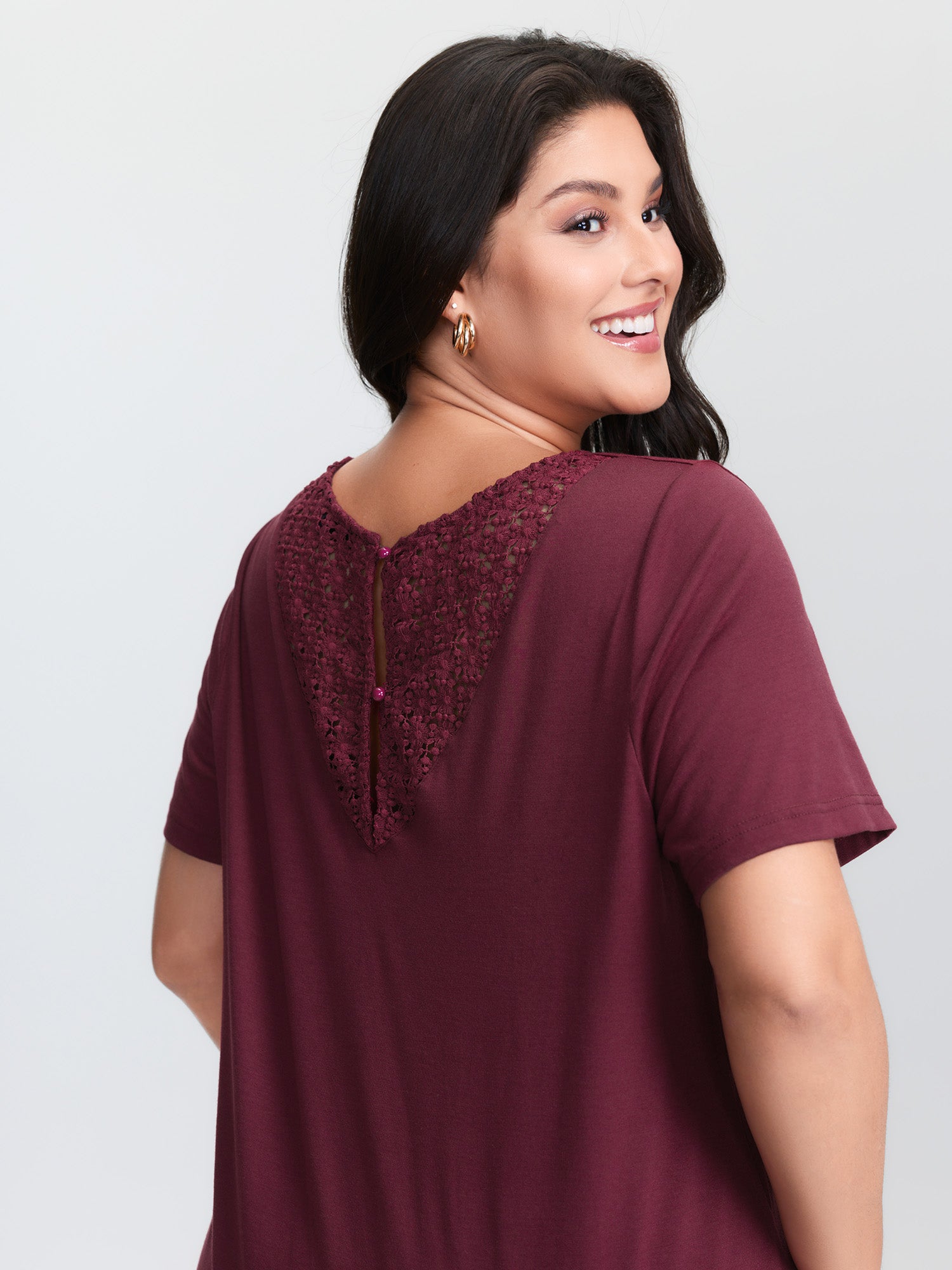 Stretchy Lace Cut-Out Back Knit Top