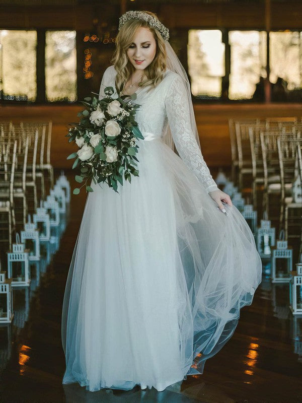 Fabulous V-Neck Long Sleeves Tulle Lace A-Line Wedding Dresses with Ribbon