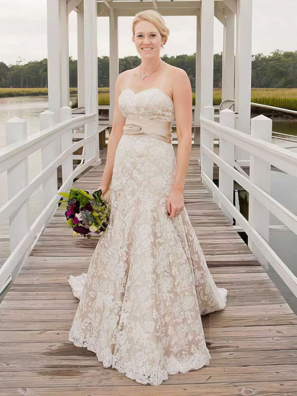 Gorgeous Strapless Mermaid Sweetheart Lace Wedding Dresses with Ribbon