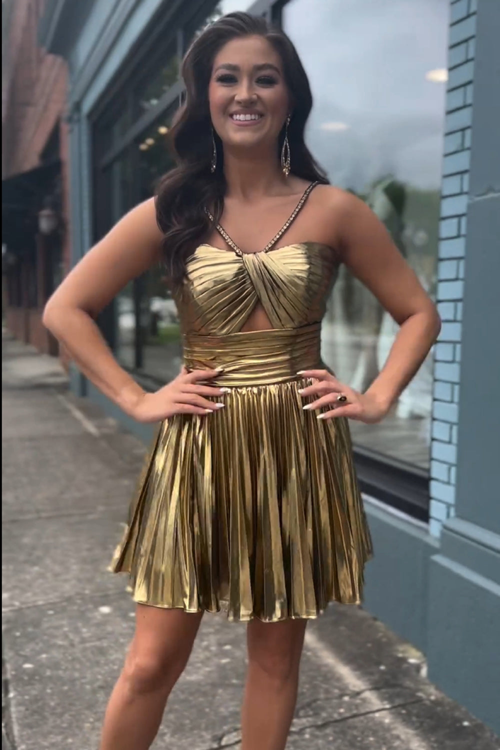 Golden A Line Halter Short Homecoming Dress/Mini Dress