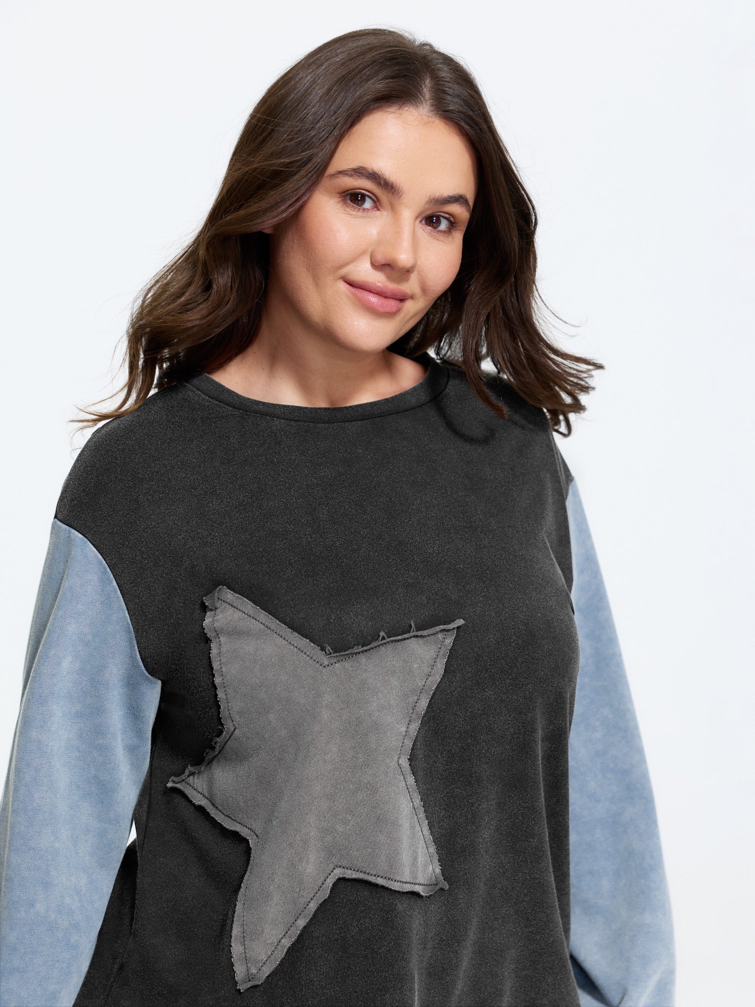 Vintage Washed Star Applique Color Contrast Sweatshirt