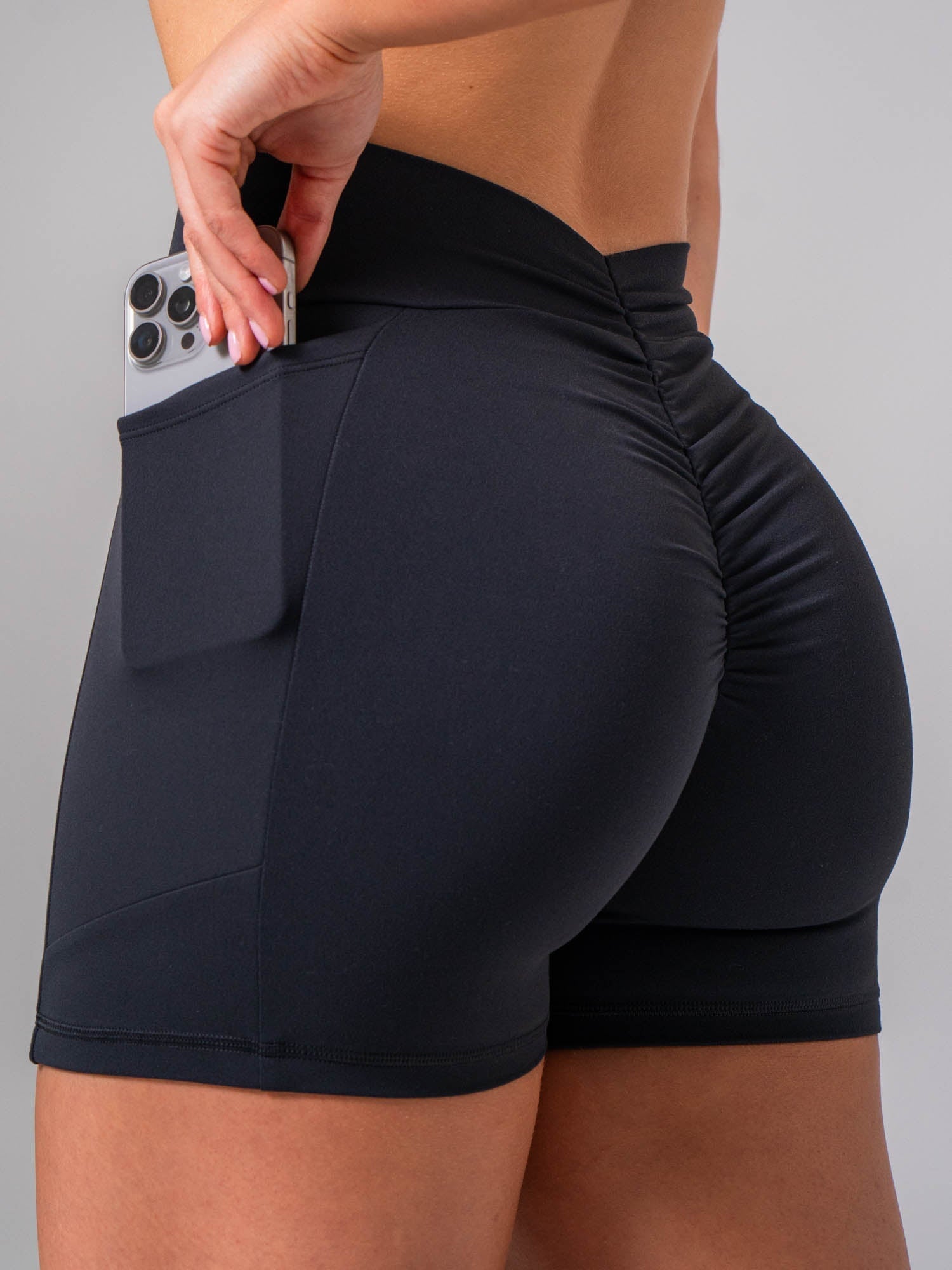 NKD V Scrunch Pocket Shorts - Midnight Black