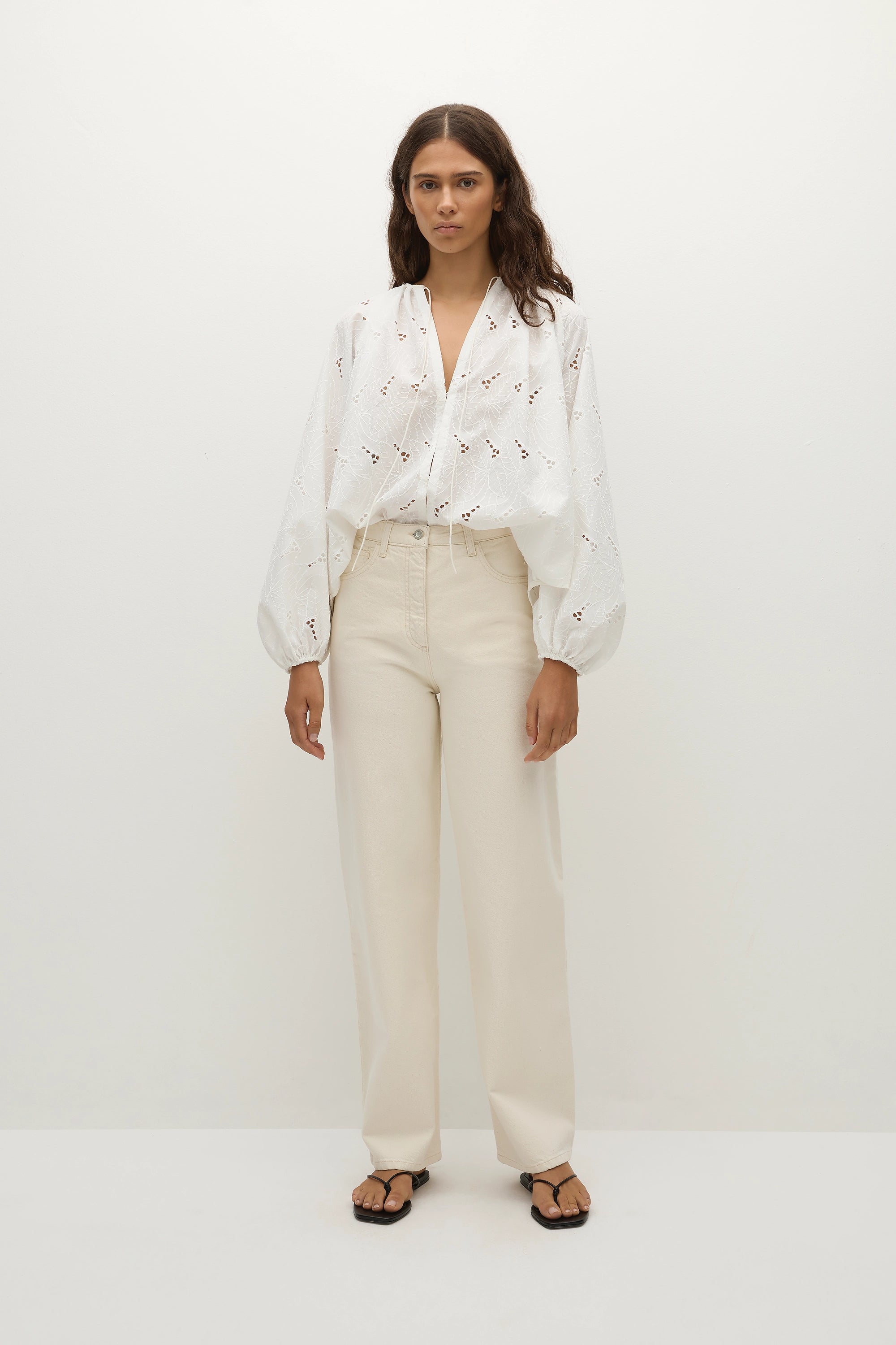 Thora Blouse Birgitta Broderie Anglaise White - Final Sale