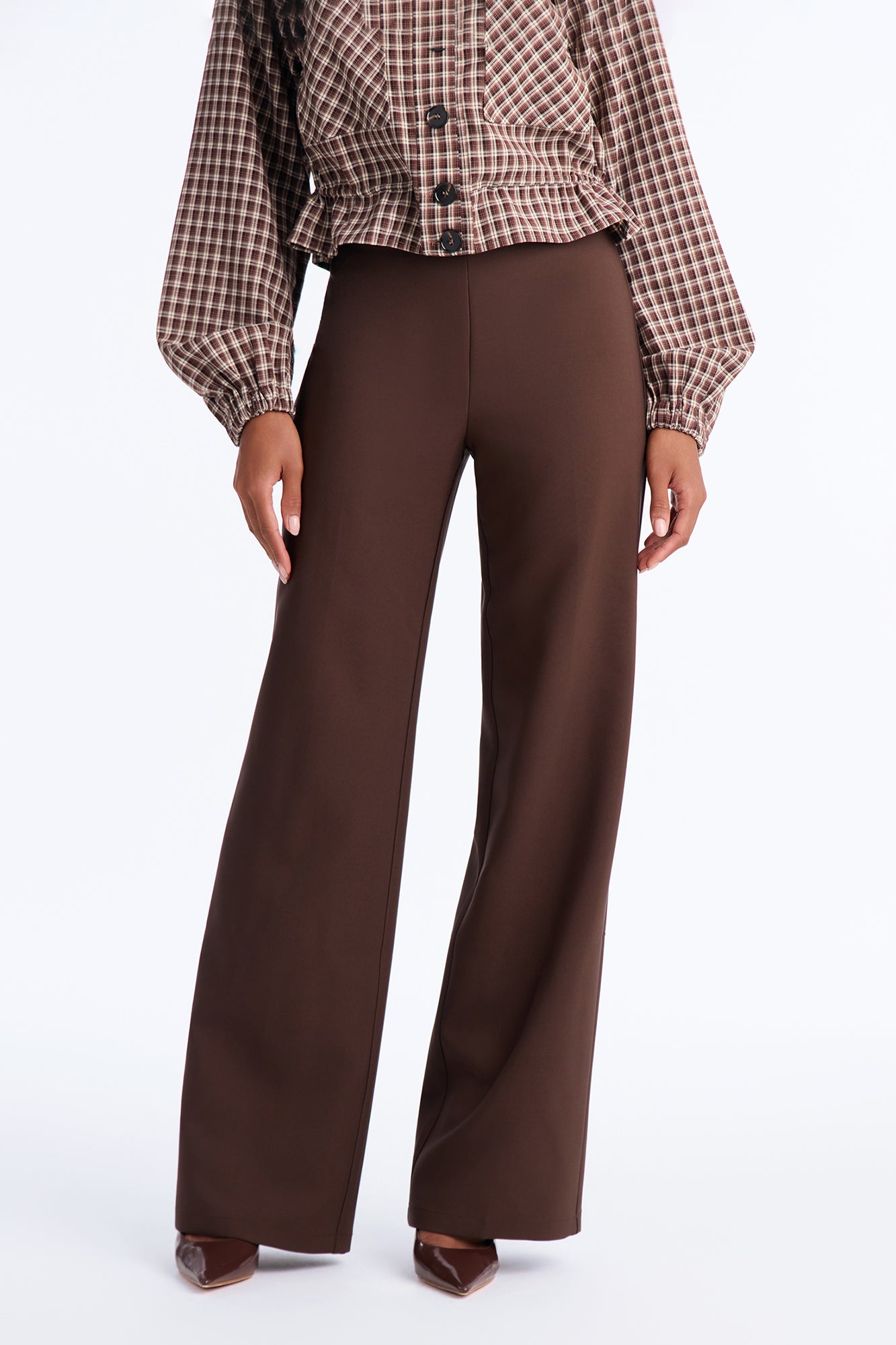 Quintessential Low Rise Straight Leg Trouser - Chocolate