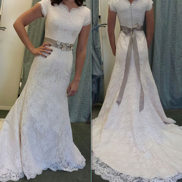 Exquisite V-Neck Sheath Lace Wedding Dresses with Sash
