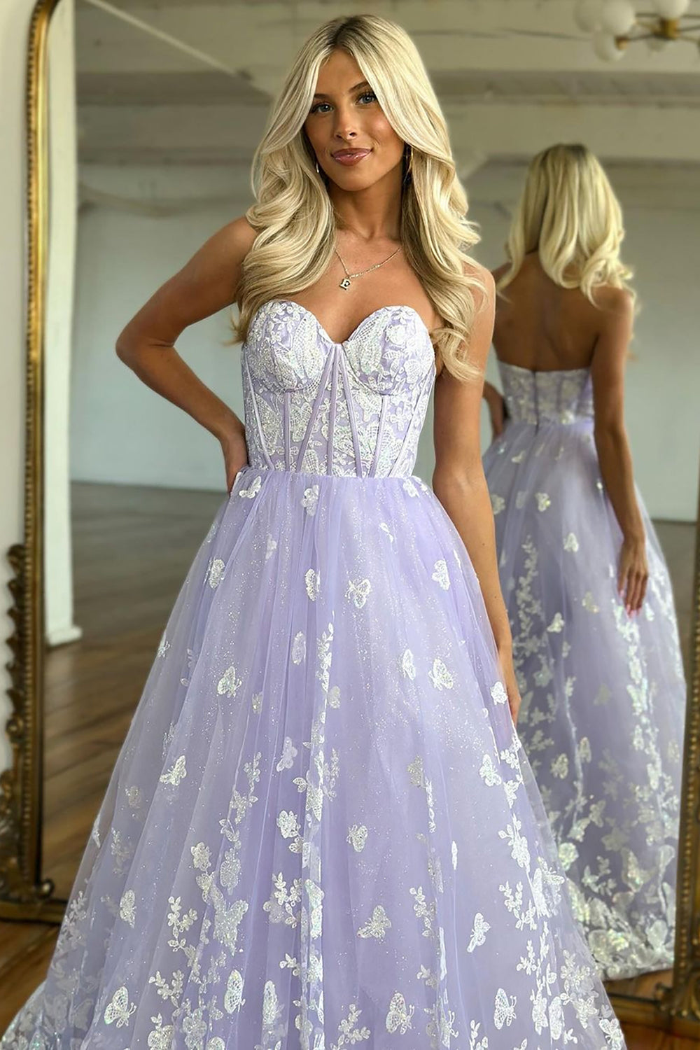 Sweetheart A-Line Prom Dress in Lilac with Appliques