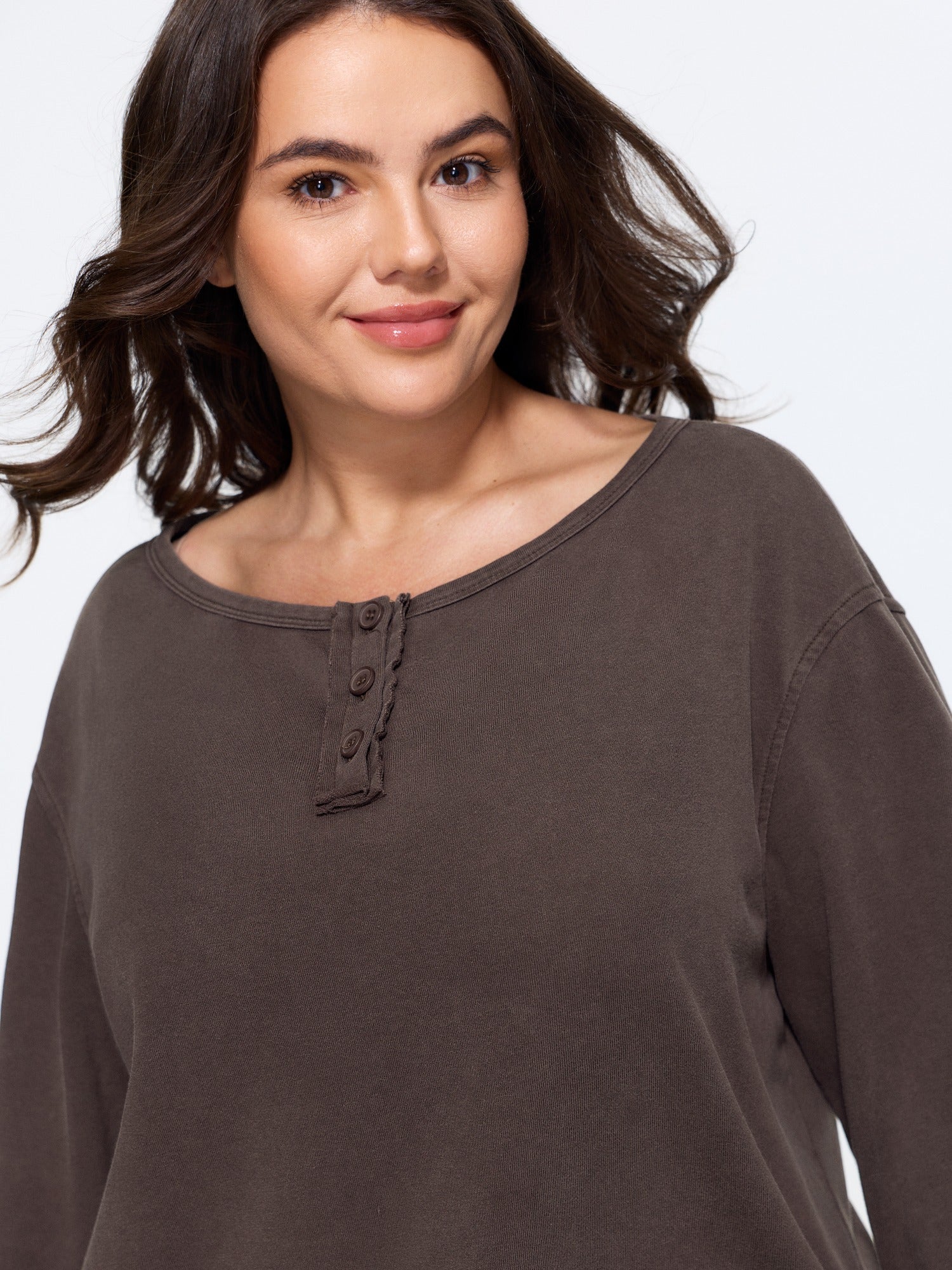 Washed Long Sleeve Curved Hem Sweatshirt