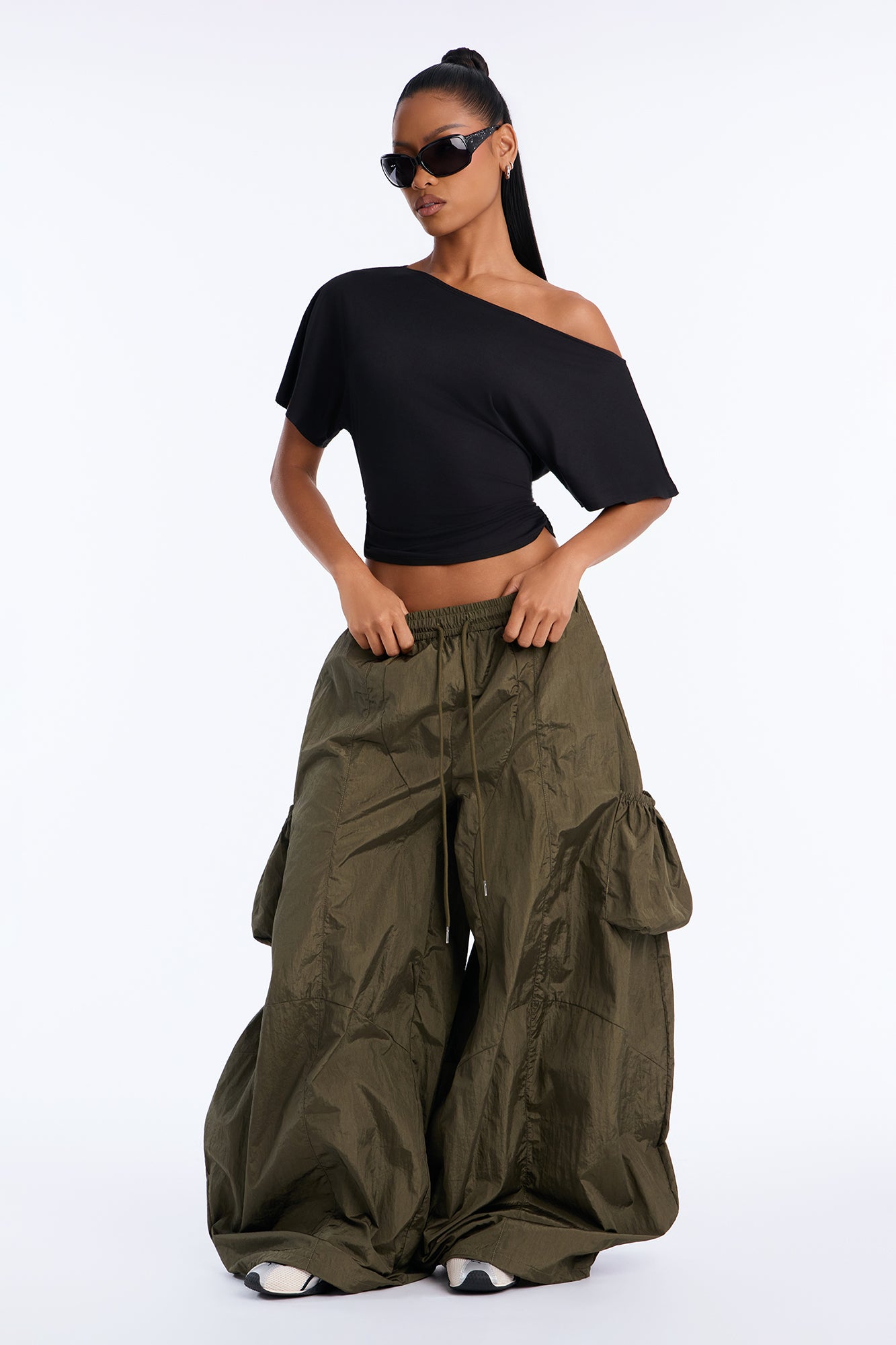Echo High Waisted Cargo Windbreaker Jogger - Olive