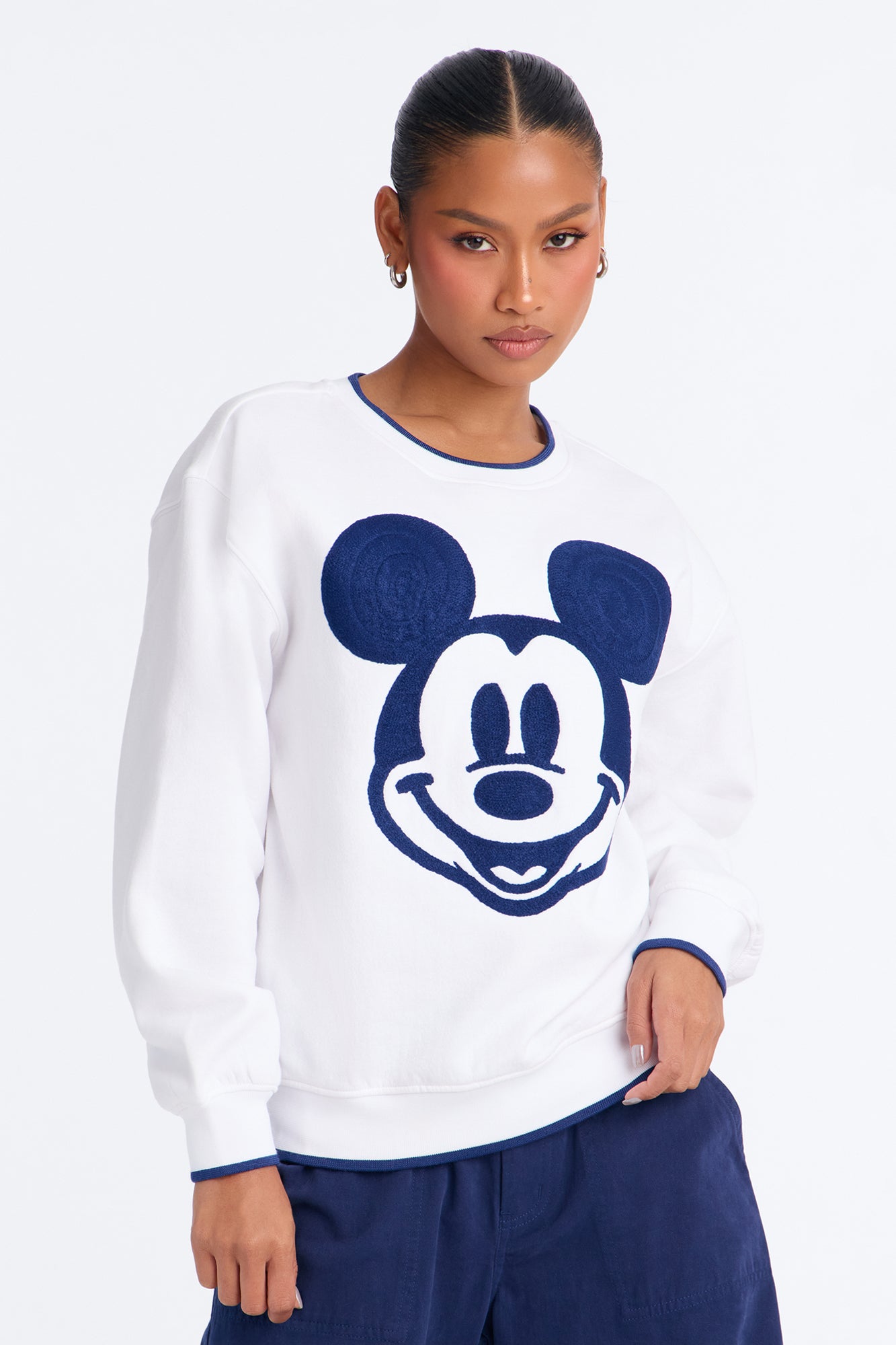Mickey Mouse Embroidered Crew Neck Sweatshirt - White