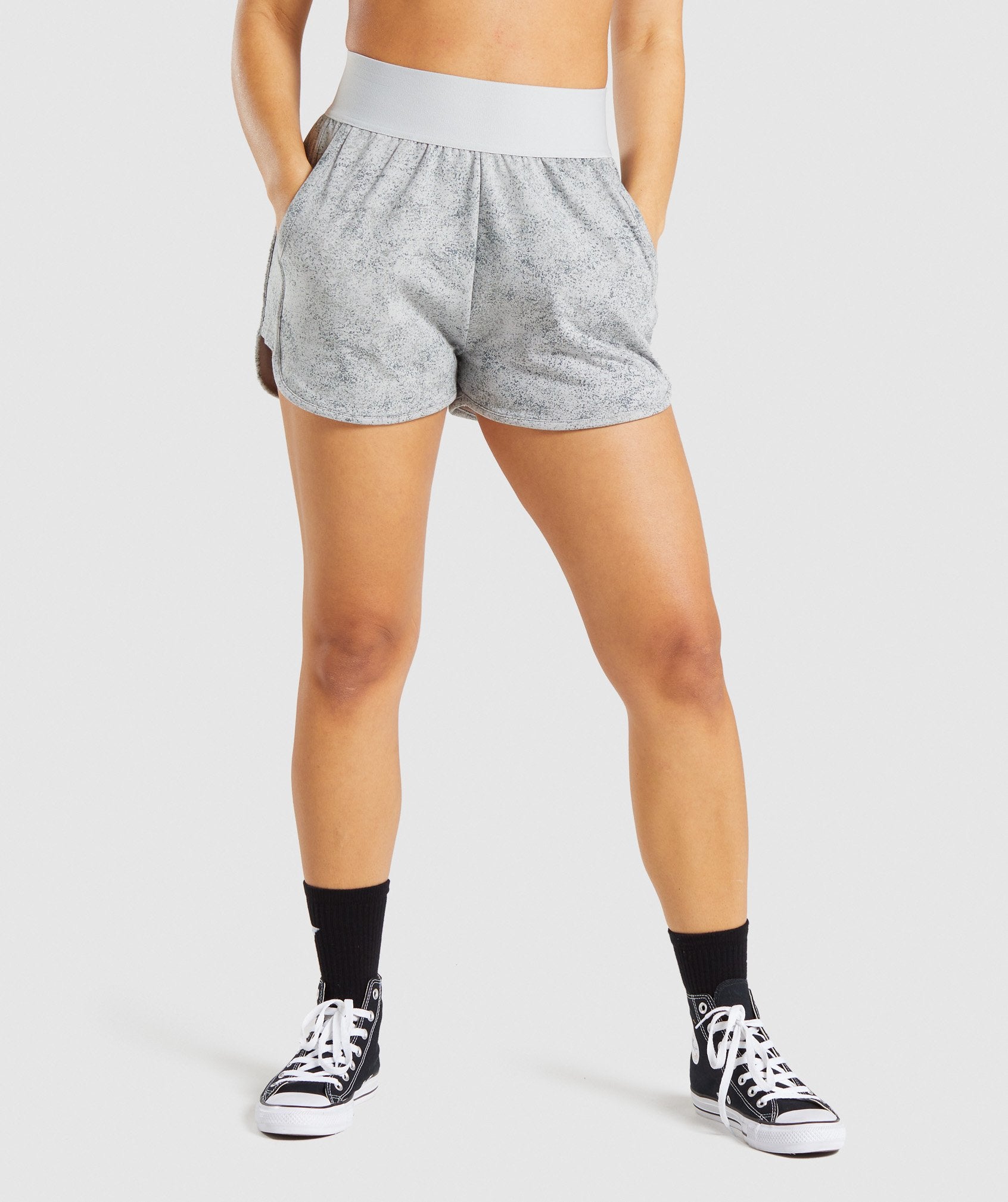 Gymshark Chalk Shorts - Light Grey Print