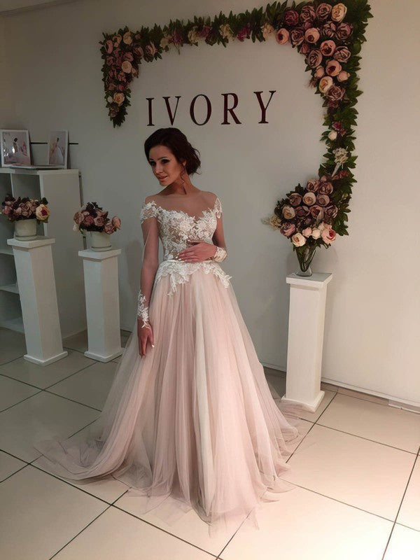 Beautiful Long Sleeves Tulle Ball Gown Wedding Dresses with Court Train