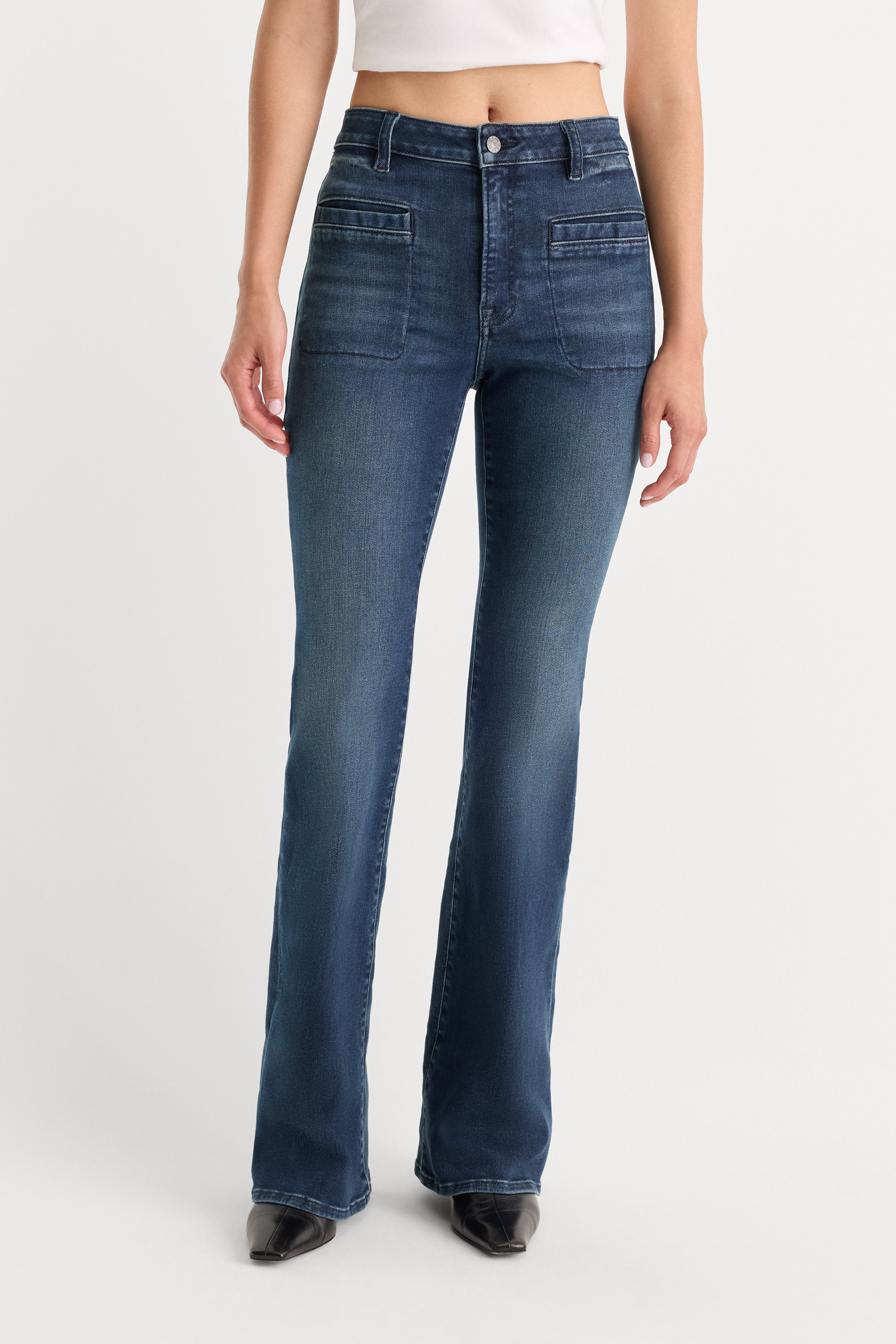 GOOD PETITE FLARE JEANS | LYRICAL