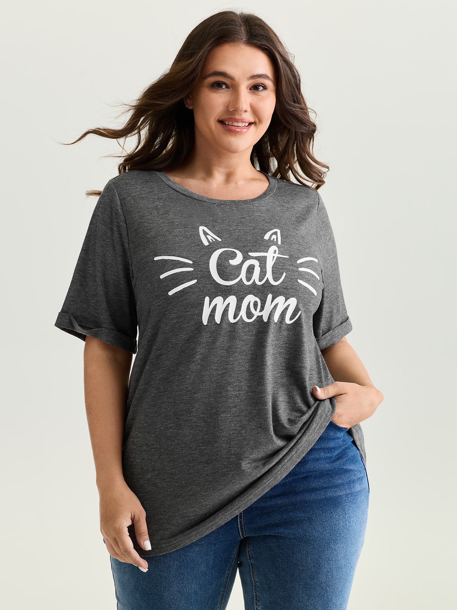Supersoft Cute Cat Mom Round Neck T-Shirt