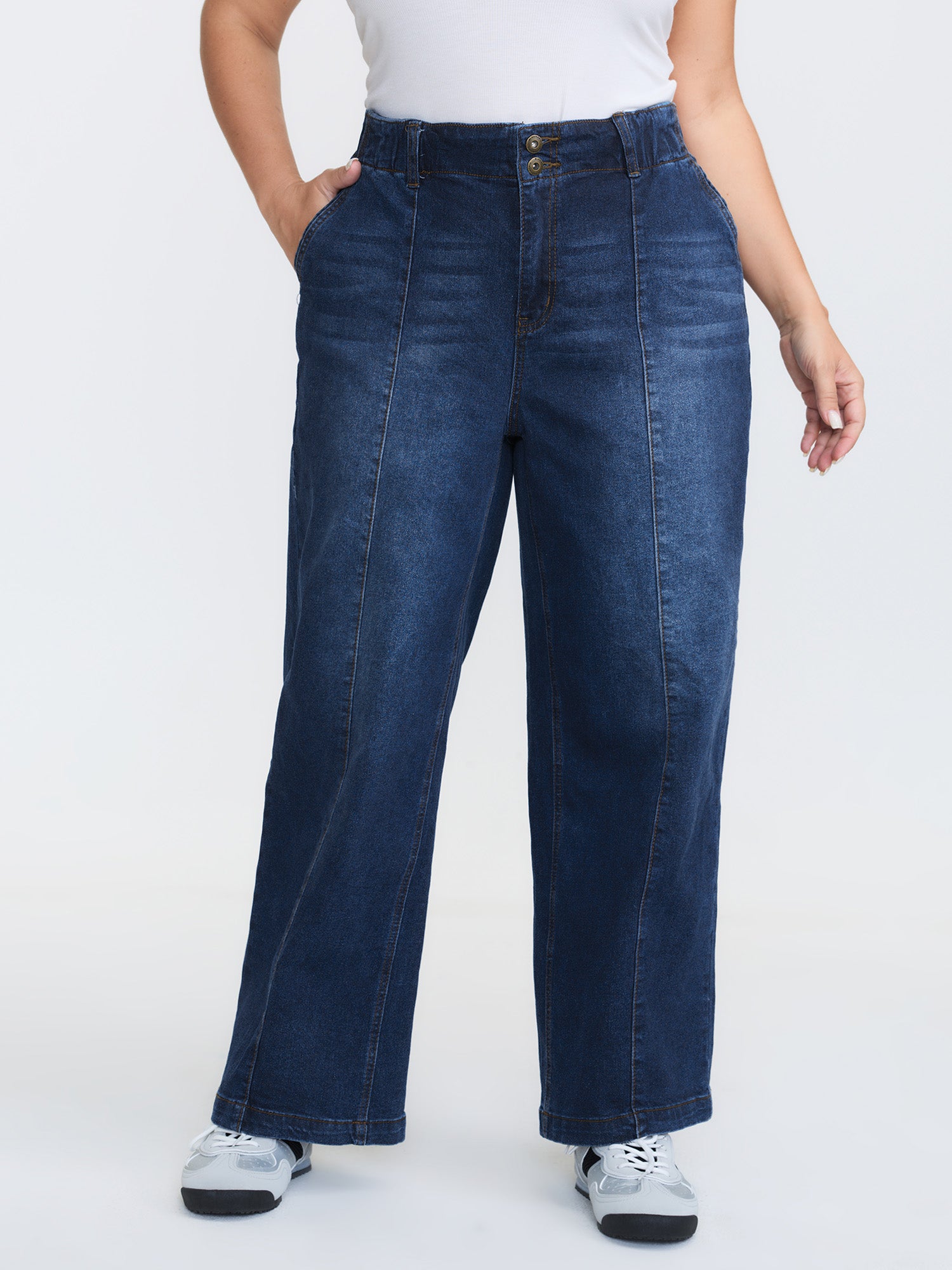 Pull-On Stretchy Waist Straight-Leg Jeans