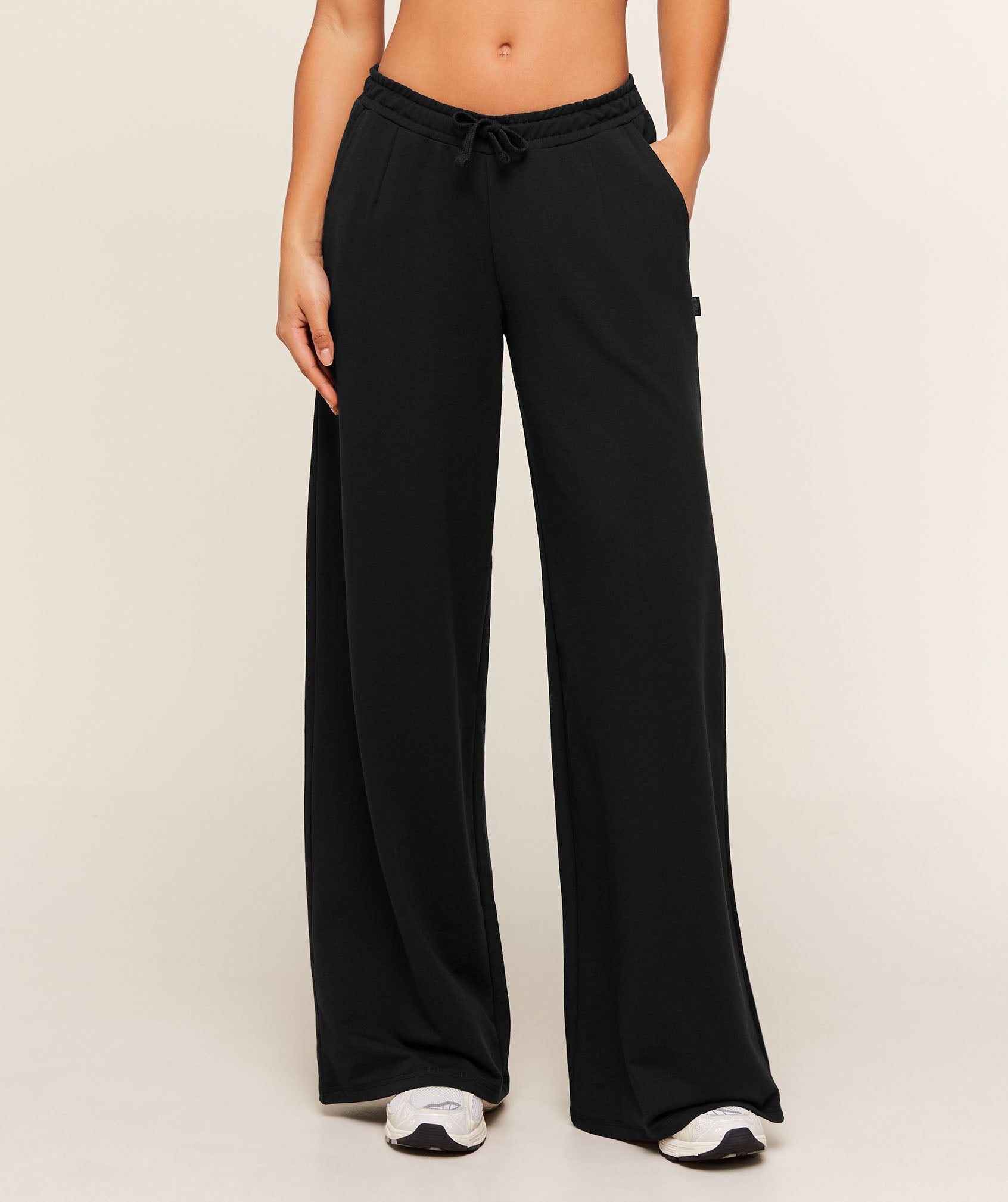 Gymshark Lightweight Wide Leg Pant Tall - Black