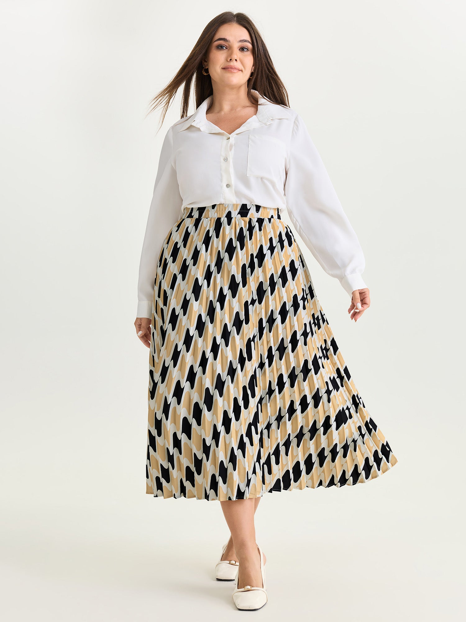 Abstract Print Pleated Maxi Dress