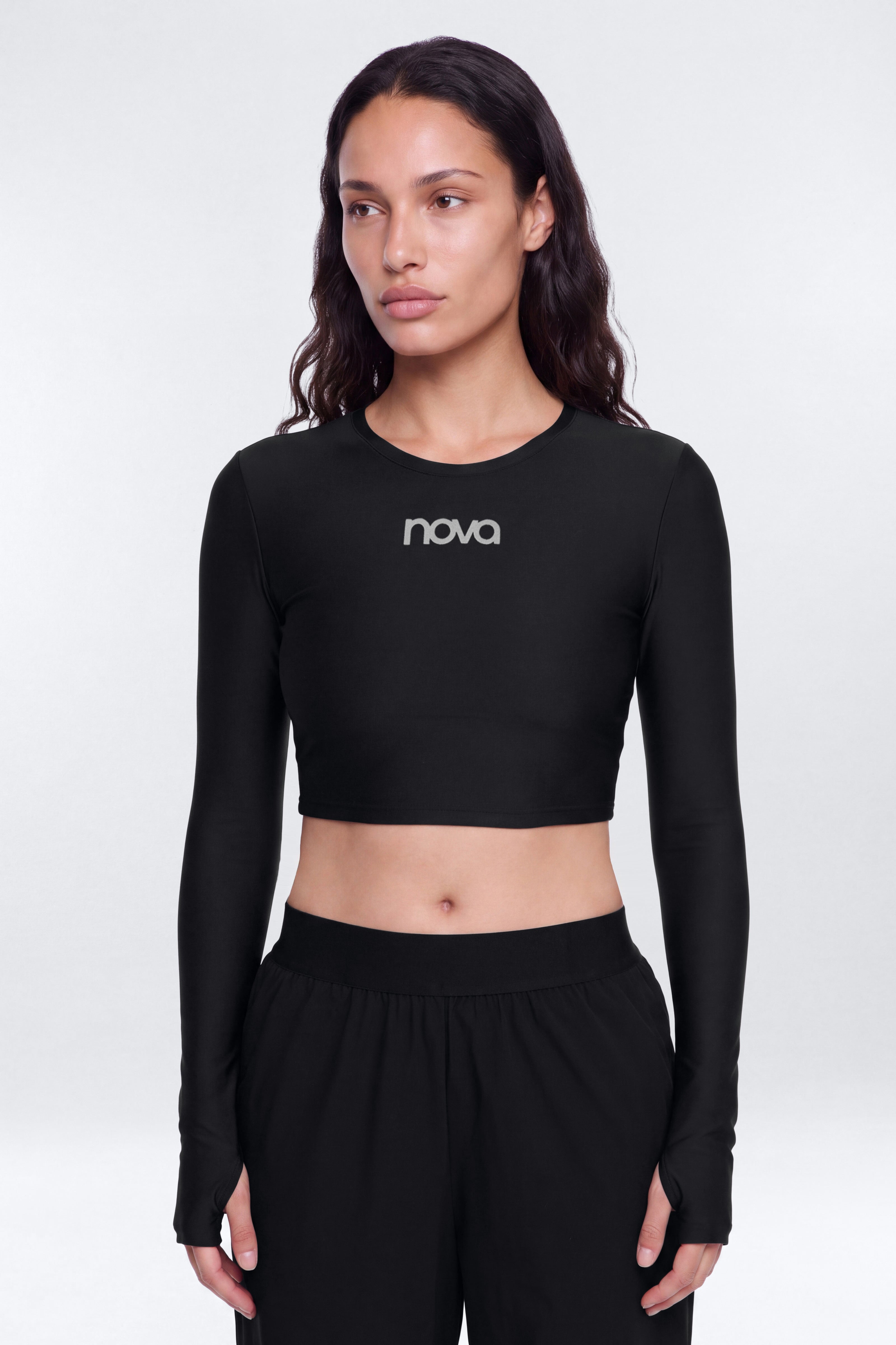 AirSculpt™ Cropped Long Sleeve Active Top - Black