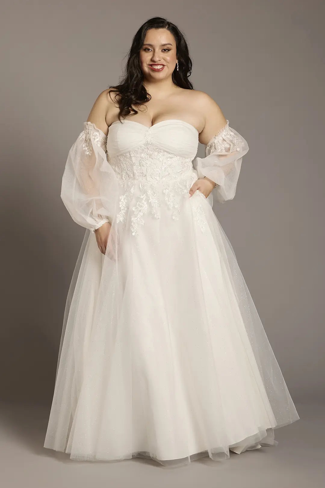 Tulle Sweetheart Ball Gown with Detachable Sleeves