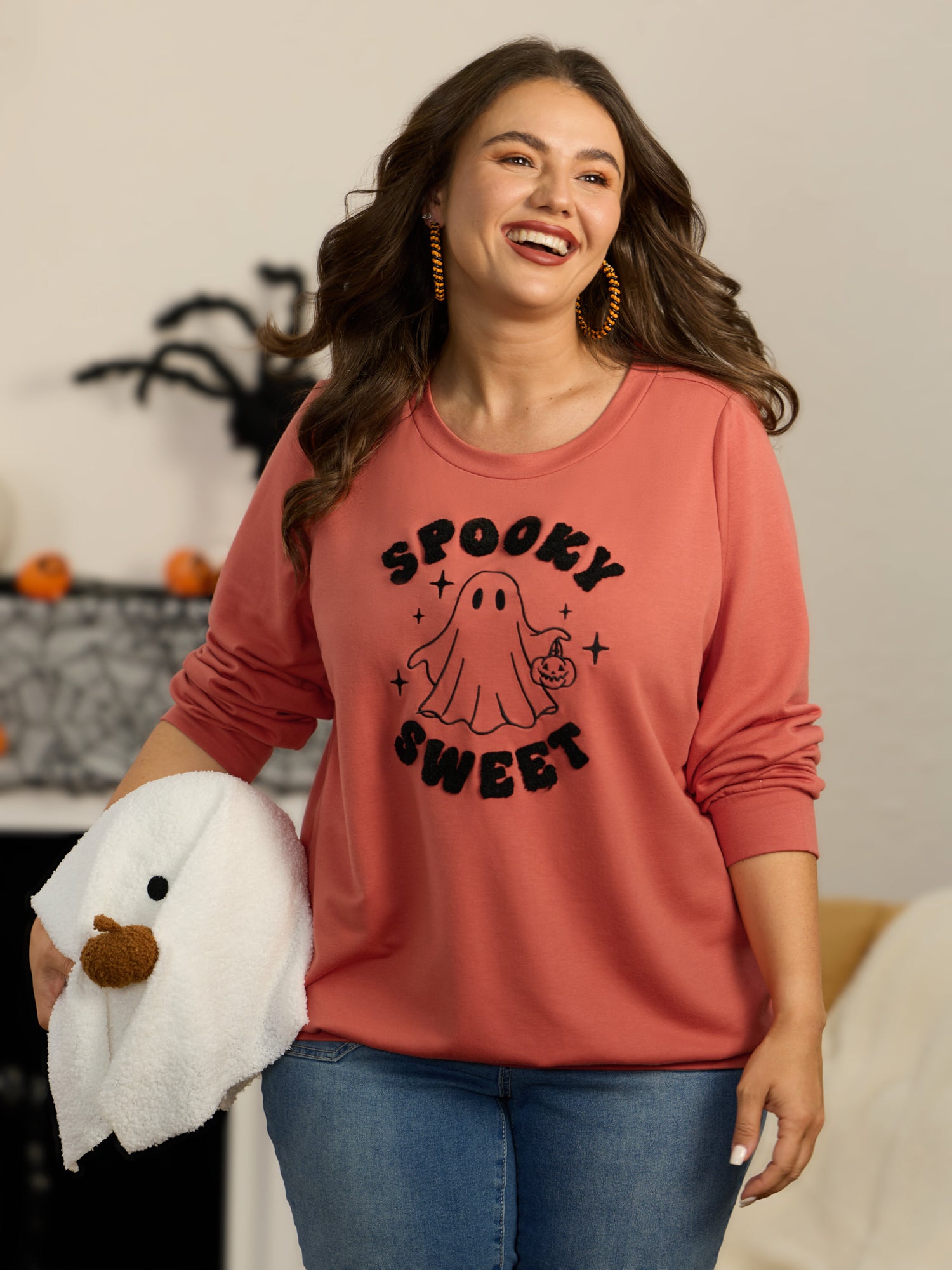 Crew Neck Halloween Ghost Embroidered Sweatshirt